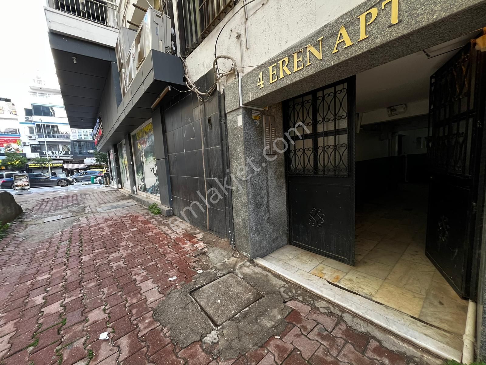 Güllük Caddesinde 2+1 Geniş İş Yeri Yada Ev - Görsel 3