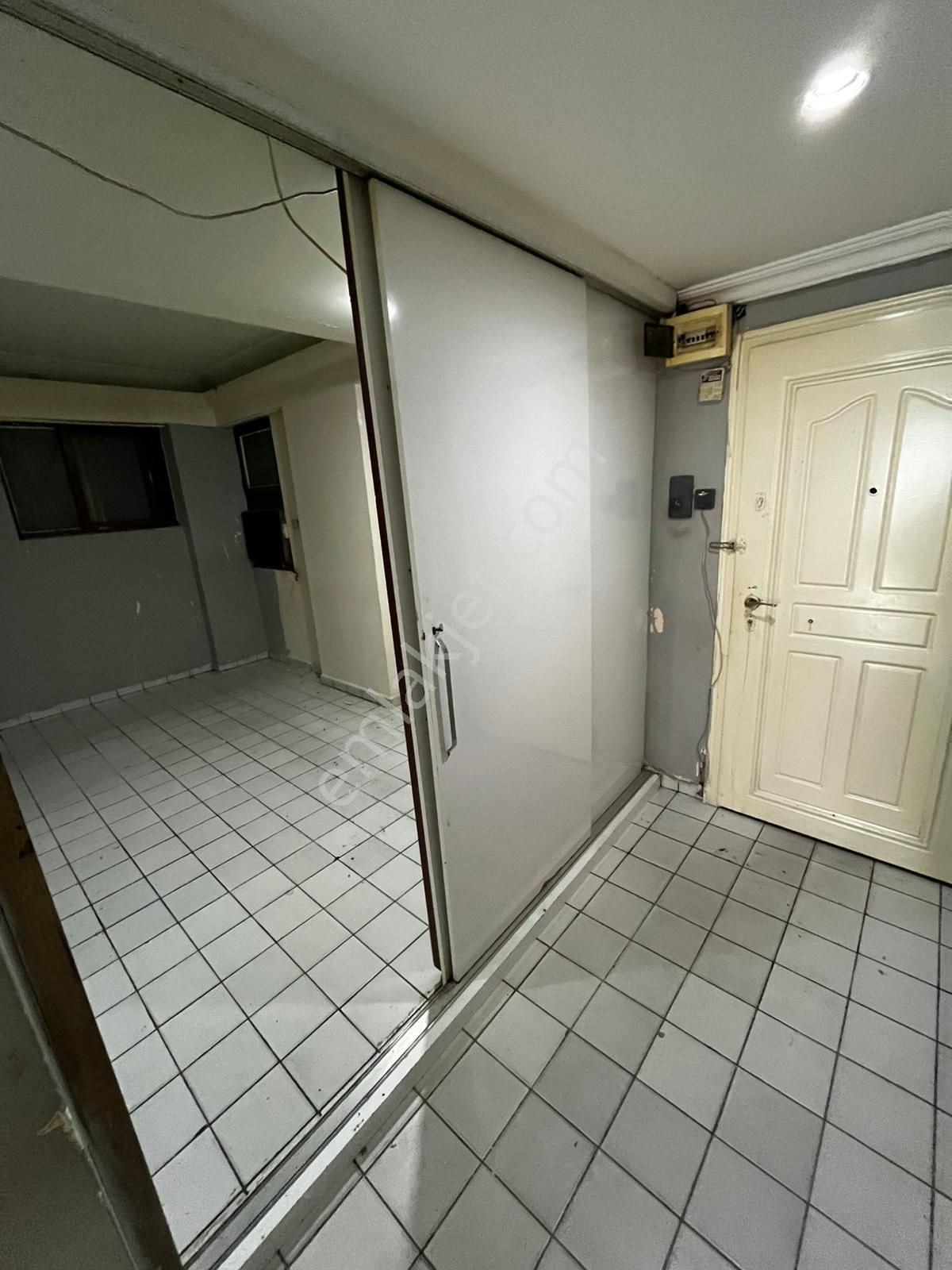 Güllük Caddesinde 2+1 Geniş İş Yeri Yada Ev - Görsel 7