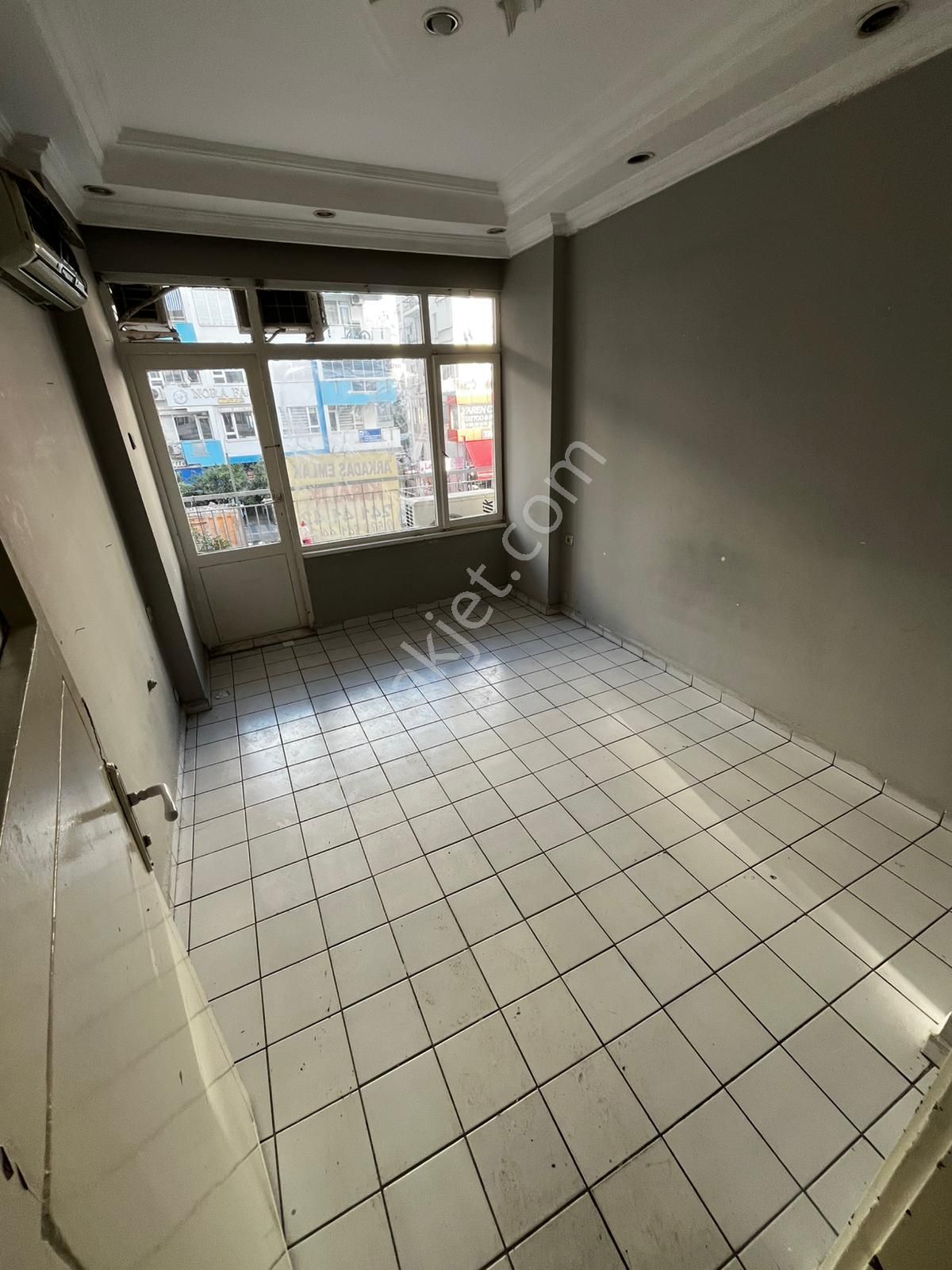 Güllük Caddesinde 2+1 Geniş İş Yeri Yada Ev - Görsel 15