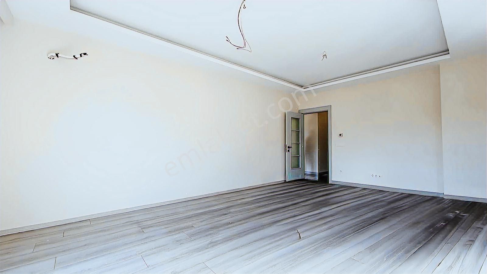Cenk Atalay Solaktan Nefes Marin, Sahile 1. Parsel 3+1 115 M² - Görsel 14