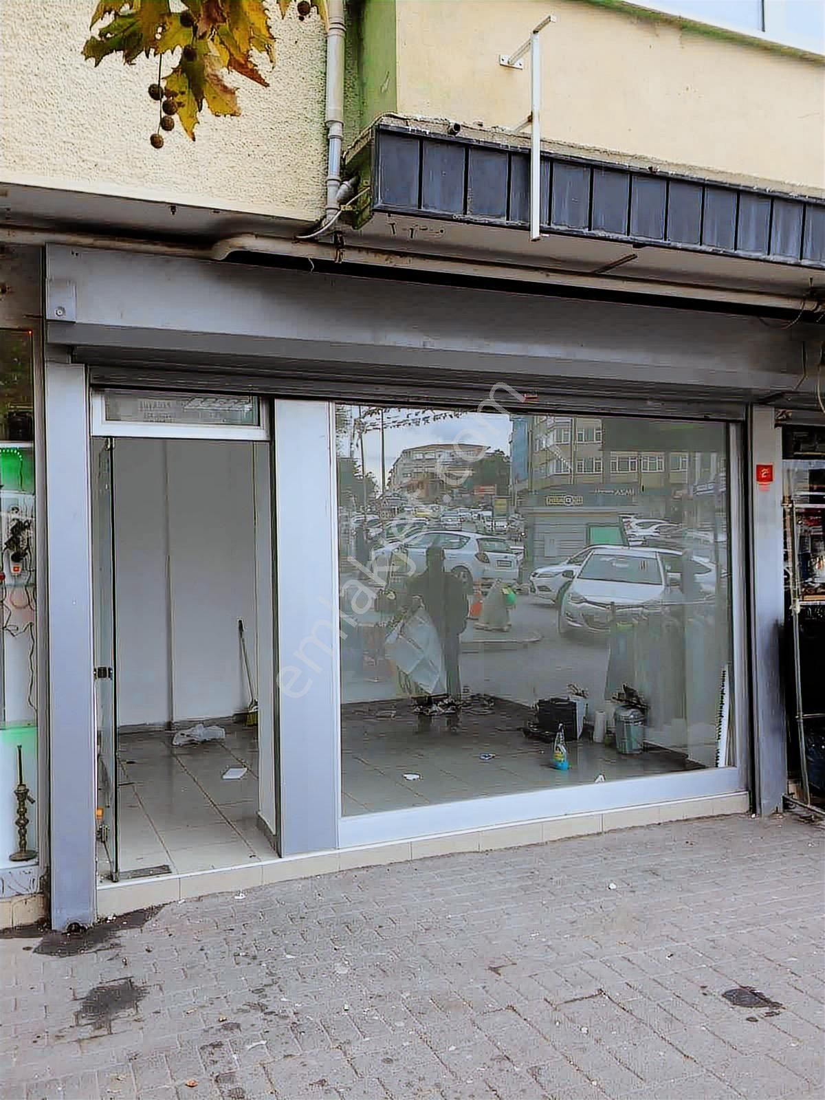 Cenk Atalay Solak'tan İşlek Cadde Paralel Yatırıma Uygun Dükkan - Görsel 4