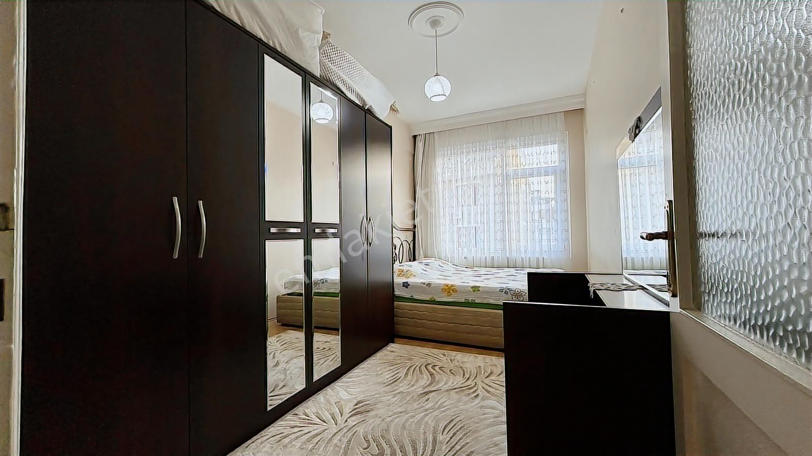 Samed Kaliç'ten 19 Mayıs Cd.'sinde Geniş 3+1 Kiralık Daire - Görsel 11