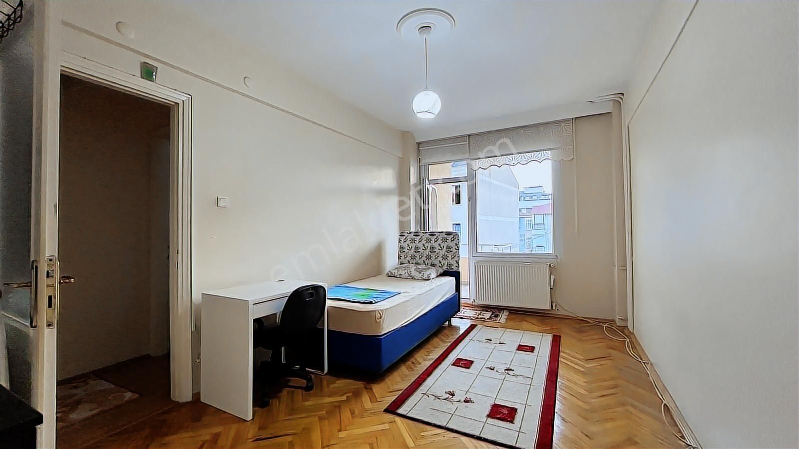 Samed Kaliç'ten 19 Mayıs Cd.'sinde Geniş 3+1 Kiralık Daire - Görsel 14