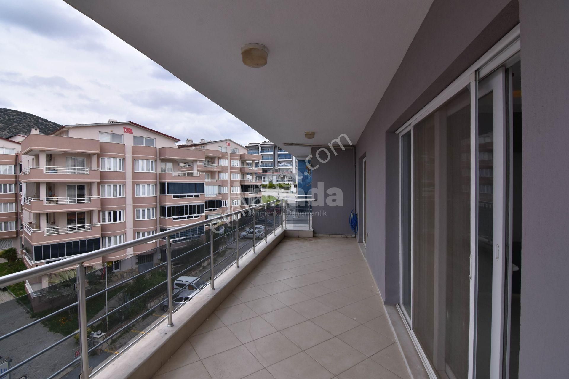Kuşadası Ege Mahallesi'nde Deniz Manzaralı 5+2 Satılık Dubleks - Görsel 5