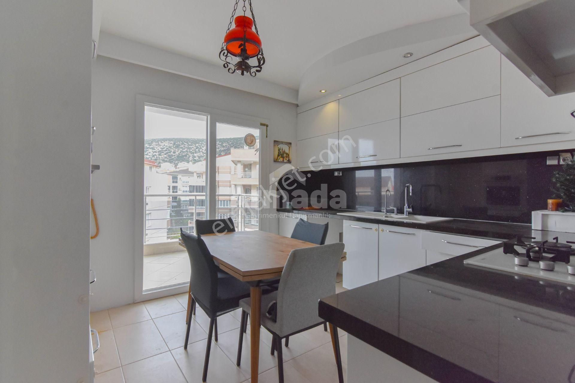 Kuşadası Ege Mahallesi'nde Deniz Manzaralı 5+2 Satılık Dubleks - Görsel 31