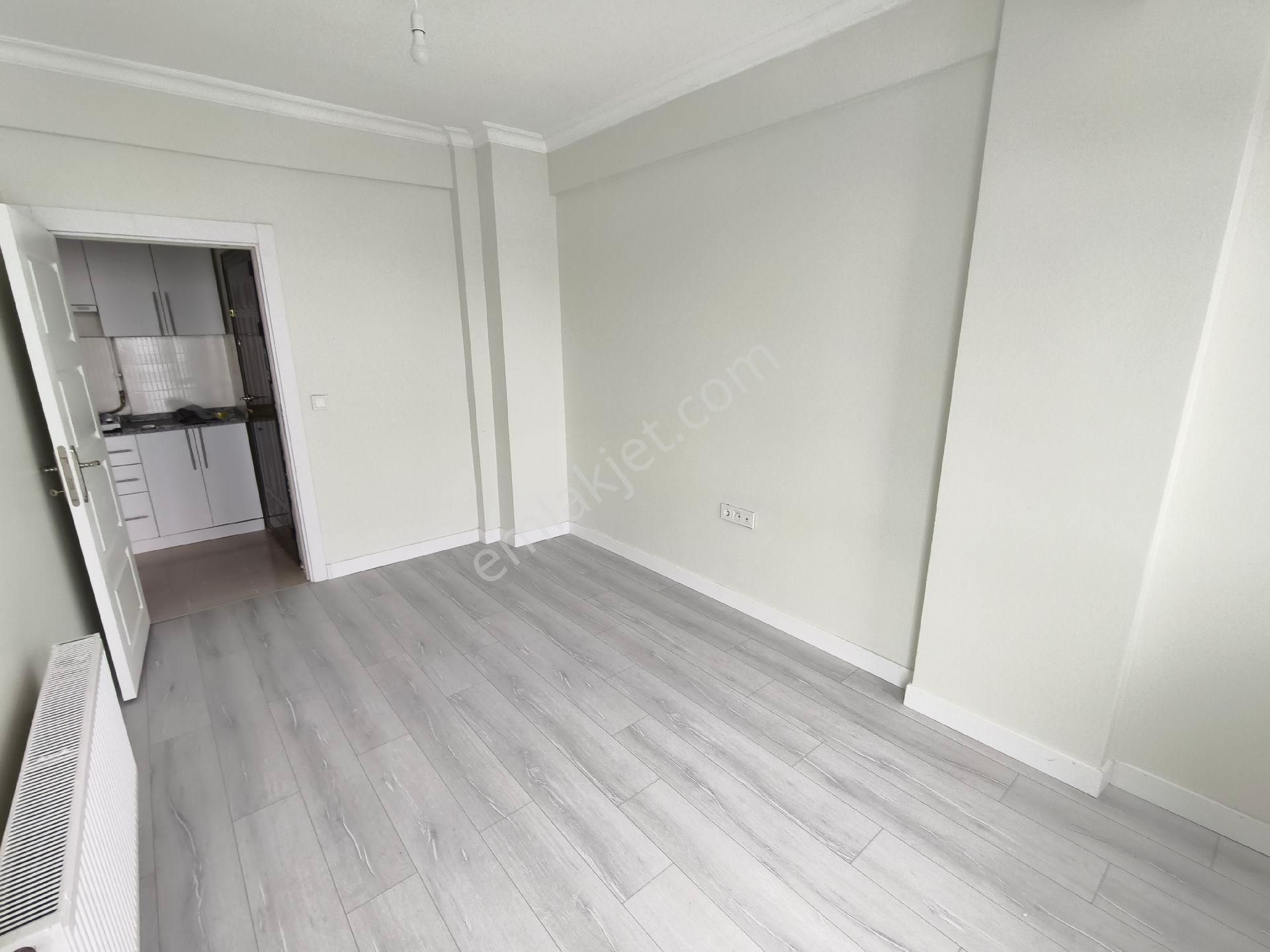 Pera'dan Cumhuriye Haller Karşısı Kiralık 1+1 Temiz Geniş Daire - Görsel 8