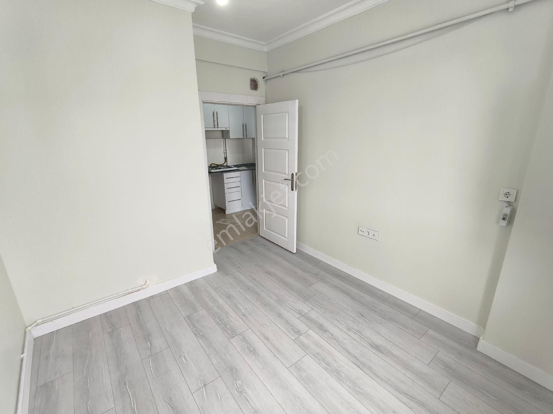 Pera'dan Cumhuriye Haller Karşısı Kiralık 1+1 Temiz Geniş Daire - Görsel 16