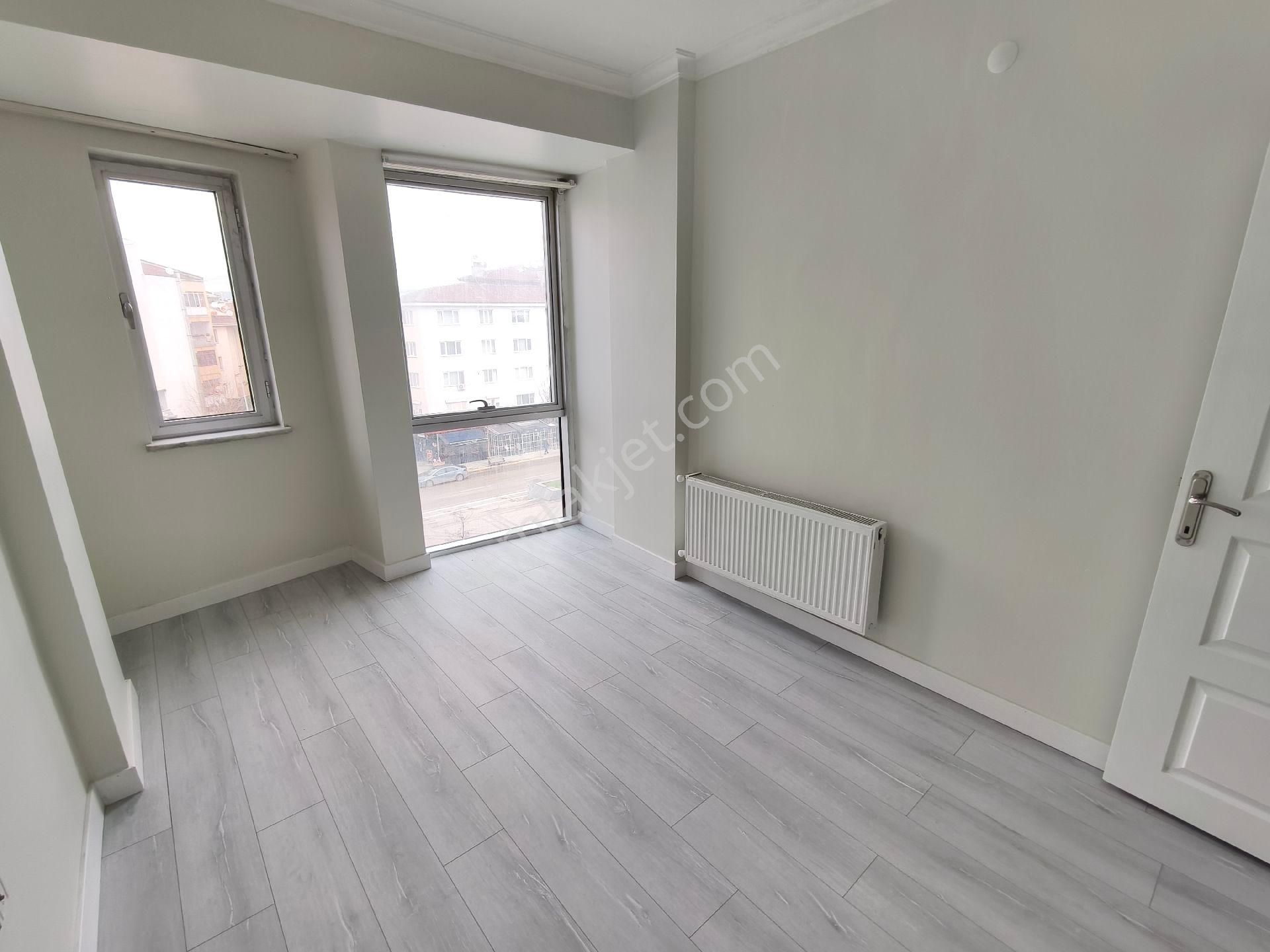 Pera'dan Cumhuriye Haller Karşısı Kiralık 1+1 Temiz Geniş Daire - Görsel 7