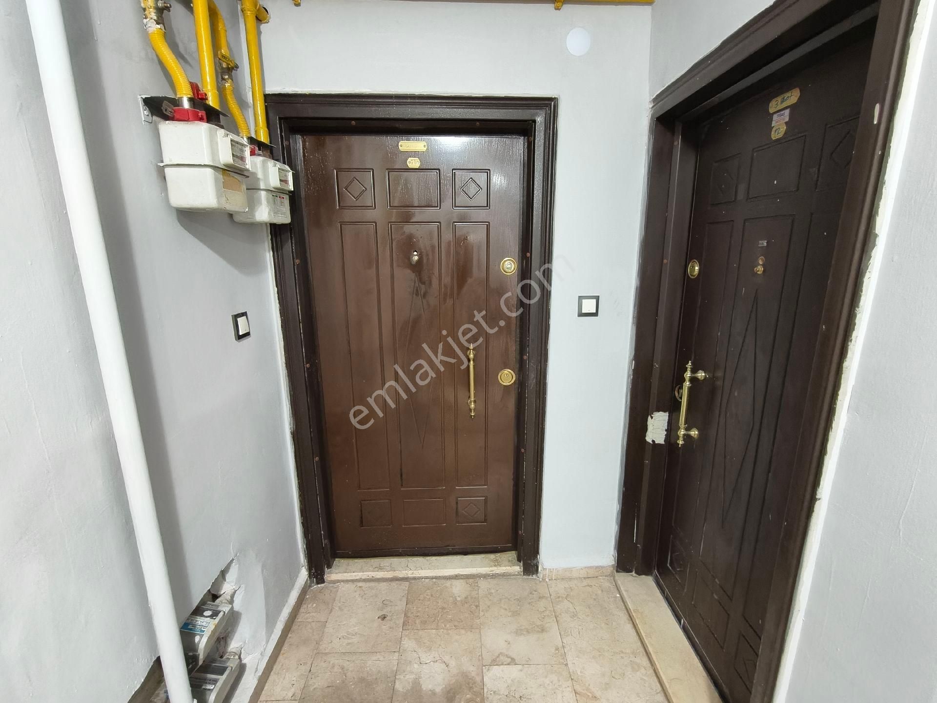 Pera'dan Cumhuriye Haller Karşısı Kiralık 1+1 Temiz Geniş Daire - Görsel 5