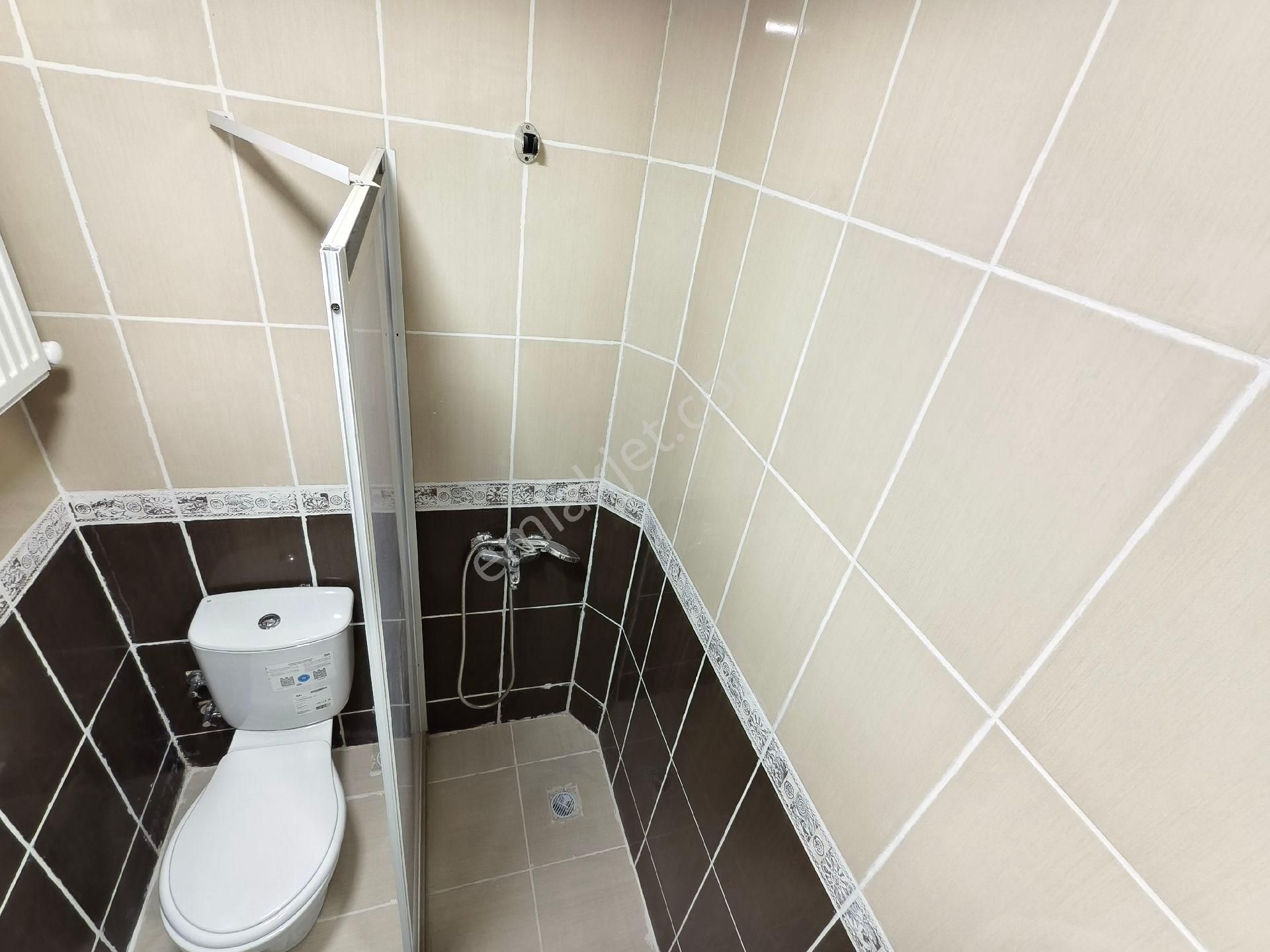 Pera'dan Cumhuriye Haller Karşısı Kiralık 1+1 Temiz Geniş Daire - Görsel 21