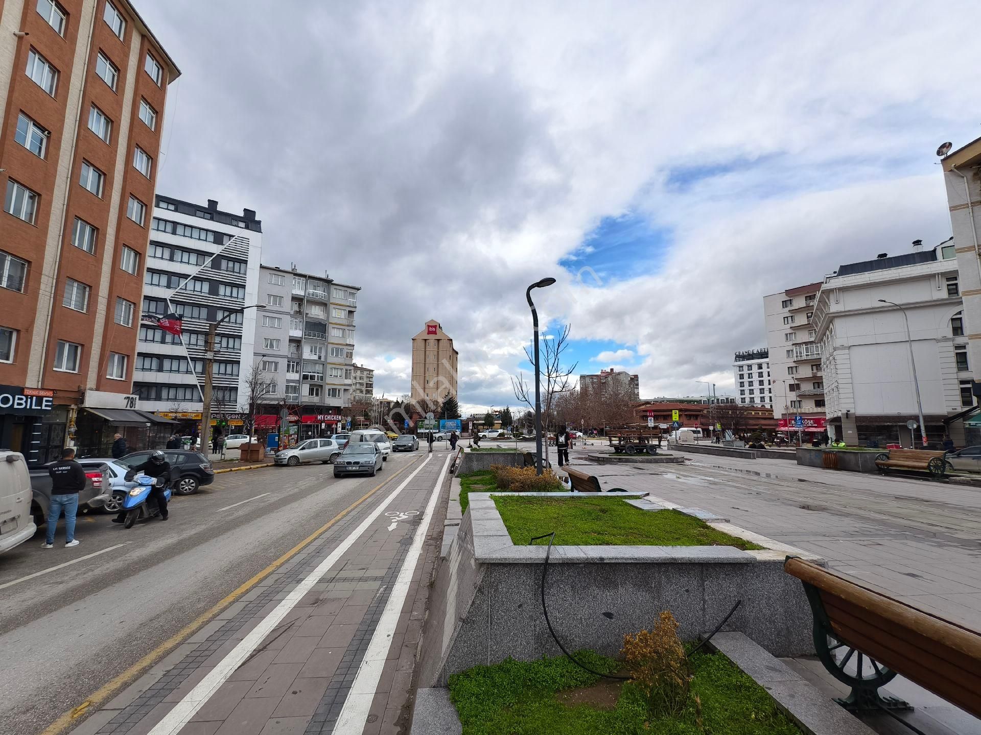 Pera'dan Cumhuriye Haller Karşısı Kiralık 1+1 Temiz Geniş Daire - Görsel 23