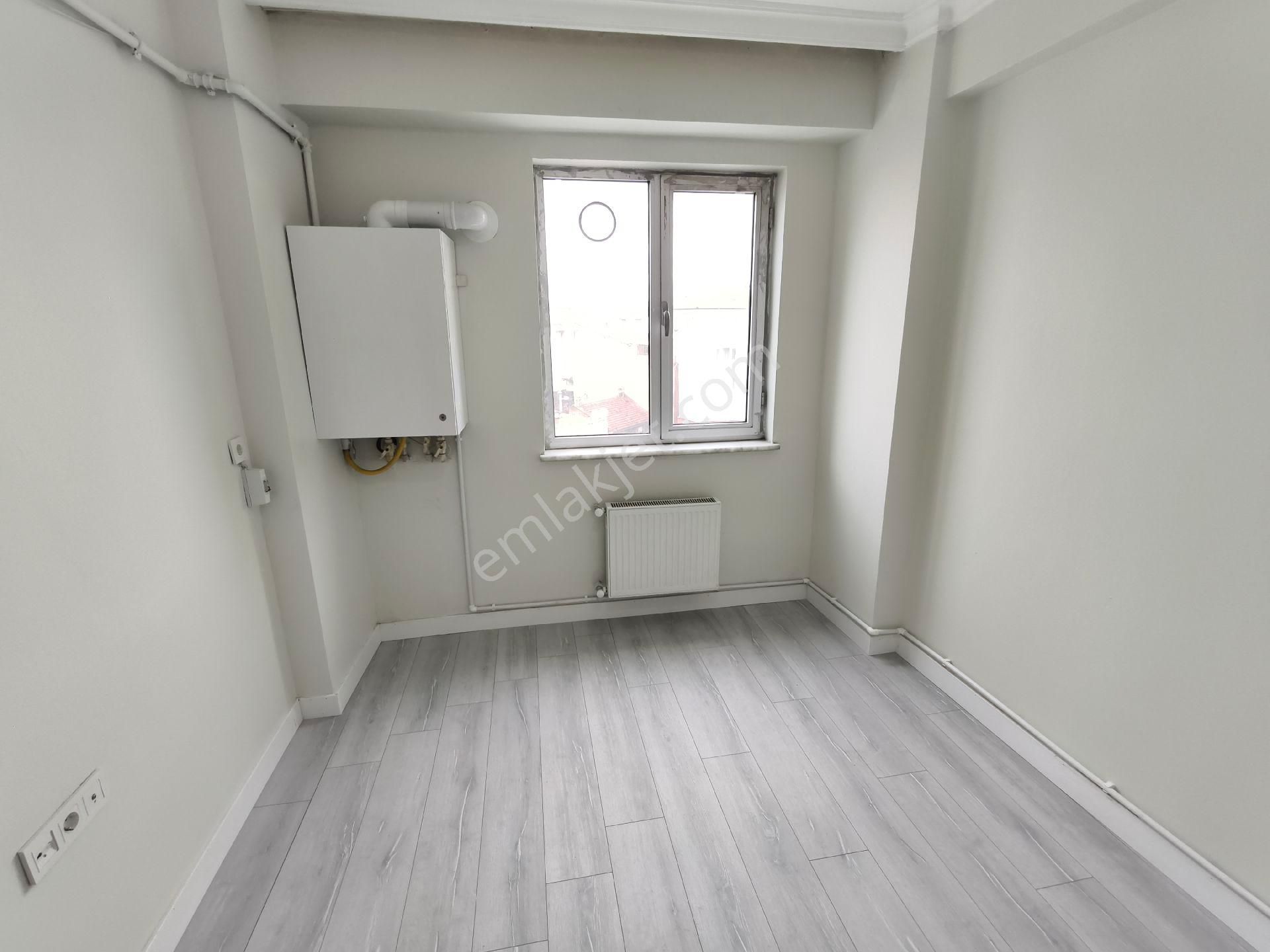 Pera'dan Cumhuriye Haller Karşısı Kiralık 1+1 Temiz Geniş Daire - Görsel 13