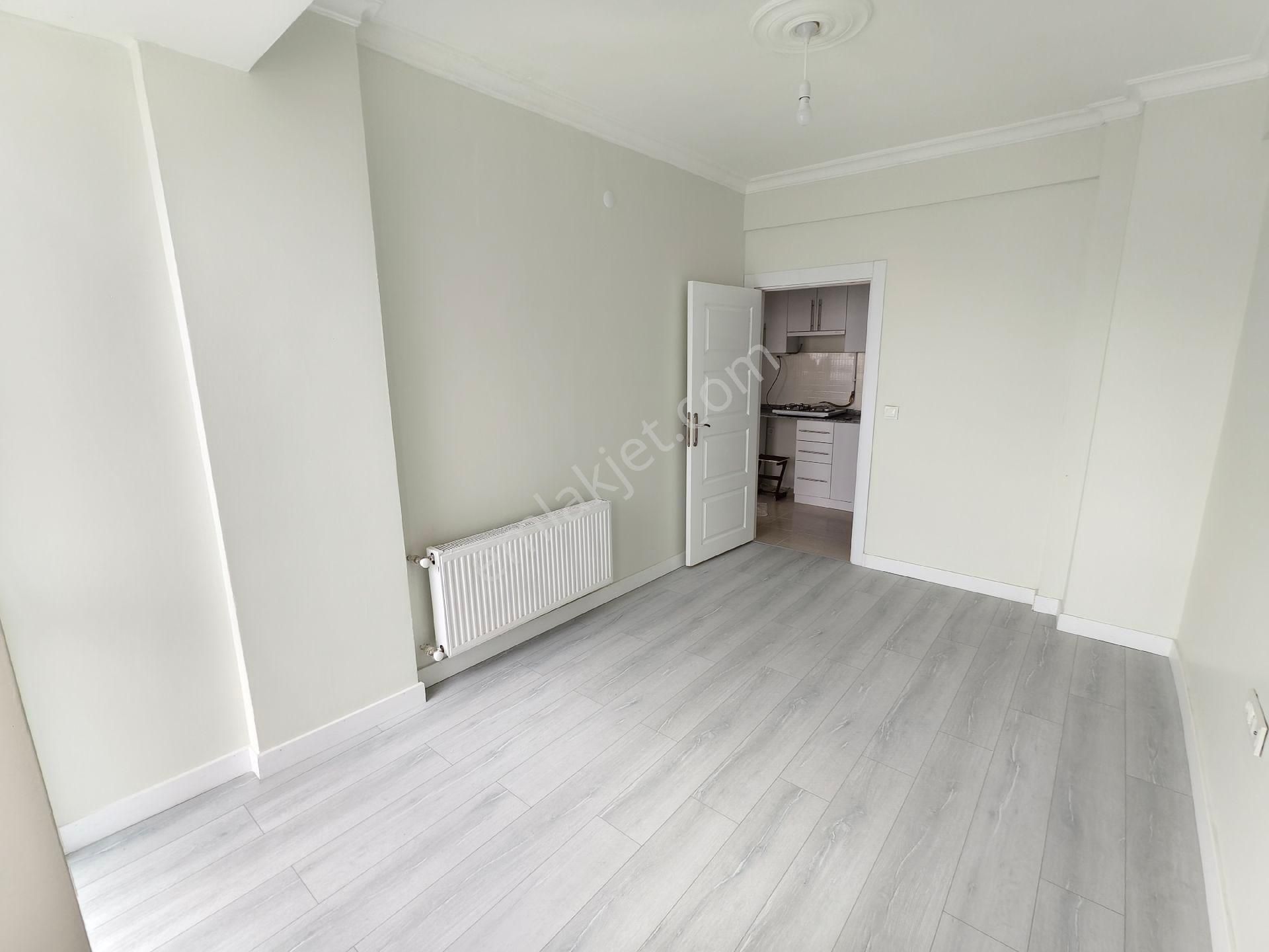 Pera'dan Cumhuriye Haller Karşısı Kiralık 1+1 Temiz Geniş Daire - Görsel 9