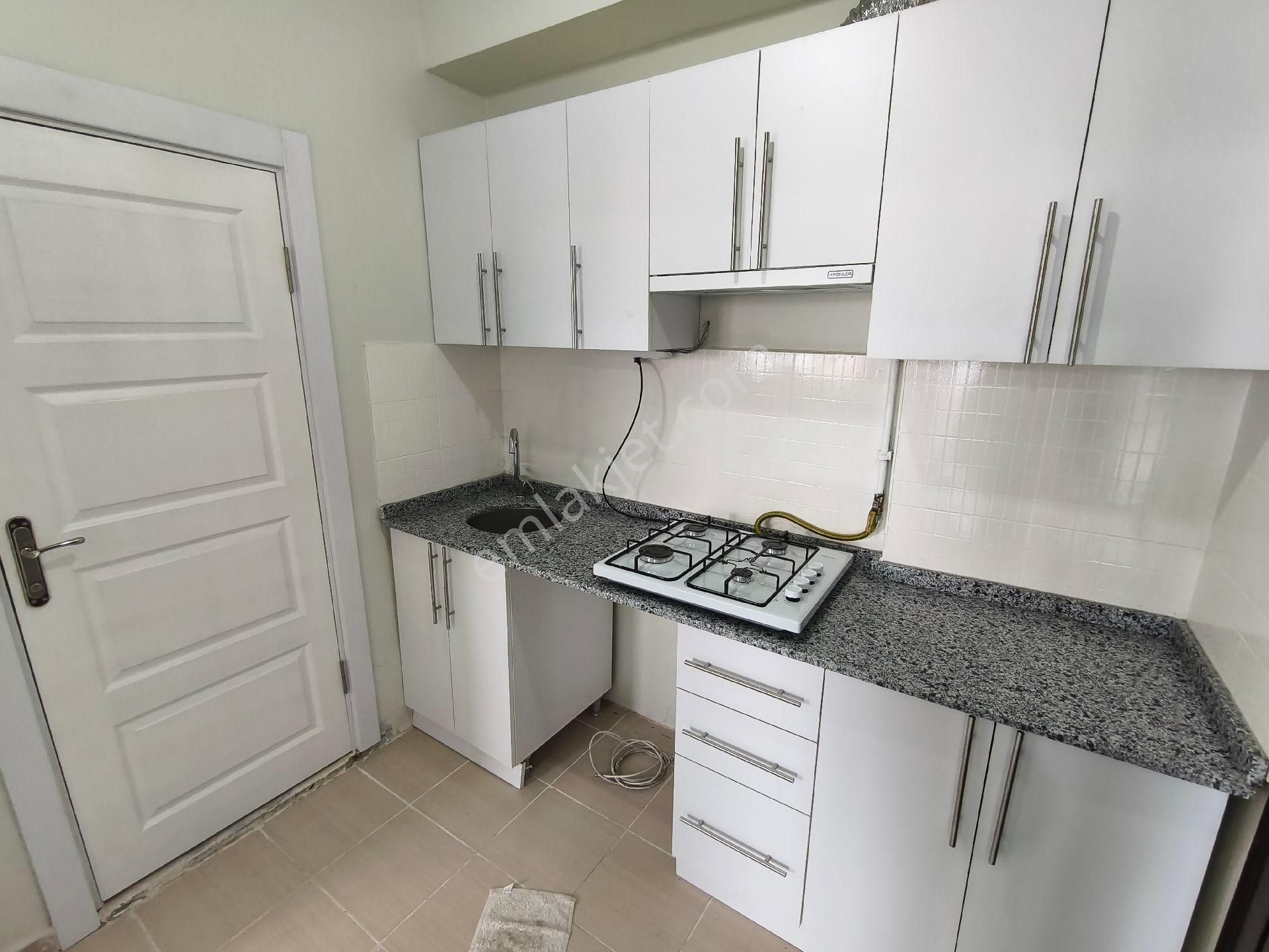 Pera'dan Cumhuriye Haller Karşısı Kiralık 1+1 Temiz Geniş Daire - Görsel 12