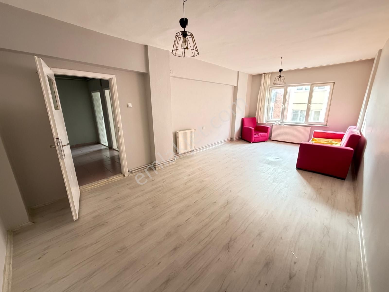 Oscar'dan Yenibağlar'da Seylap Caddesi Yakını Balkonlu 3+1 - Görsel 10