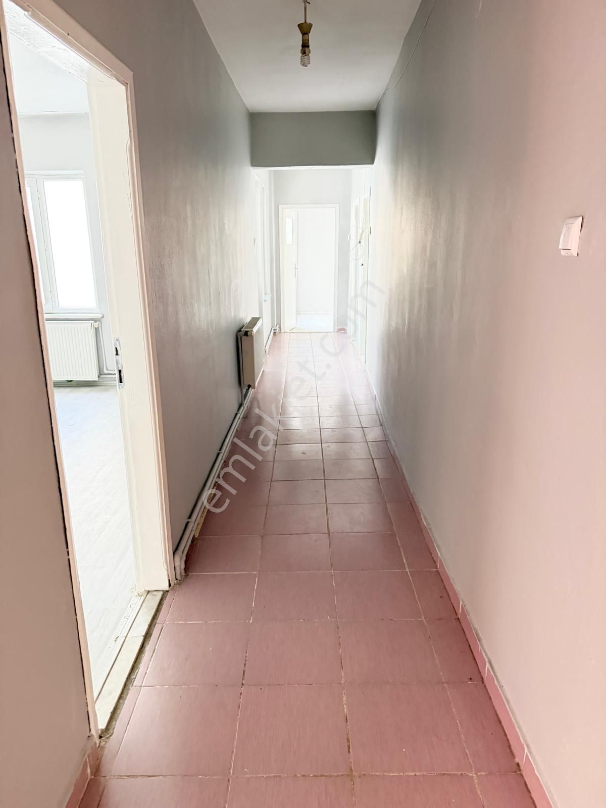 Oscar'dan Yenibağlar'da Seylap Caddesi Yakını Balkonlu 3+1 - Görsel 17