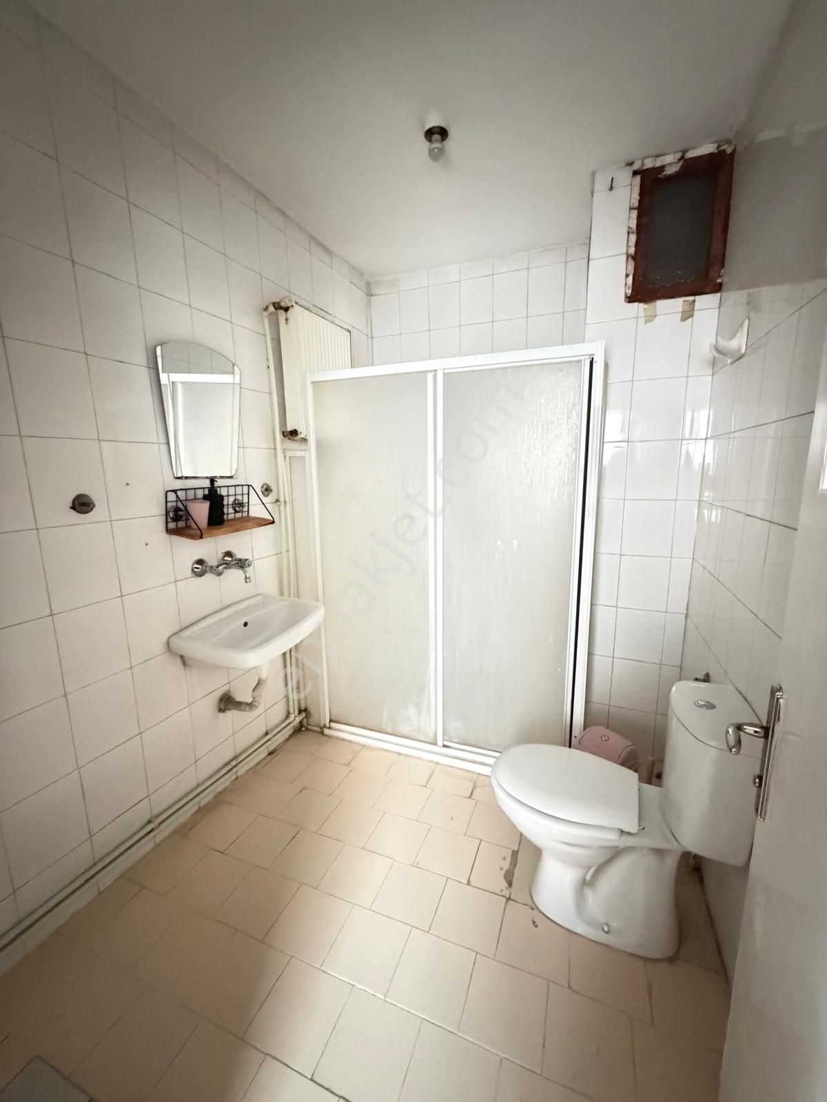 Oscar'dan Yenibağlar'da Seylap Caddesi Yakını Balkonlu 3+1 - Görsel 4