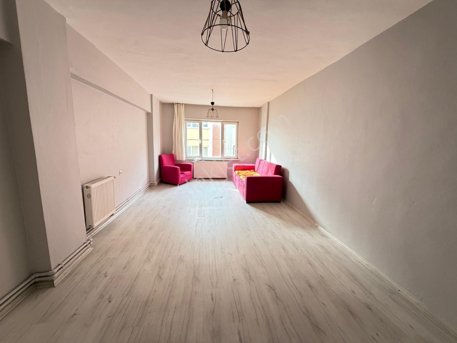 Oscar'dan Yenibağlar'da Seylap Caddesi Yakını Balkonlu 3+1 - Görsel 14