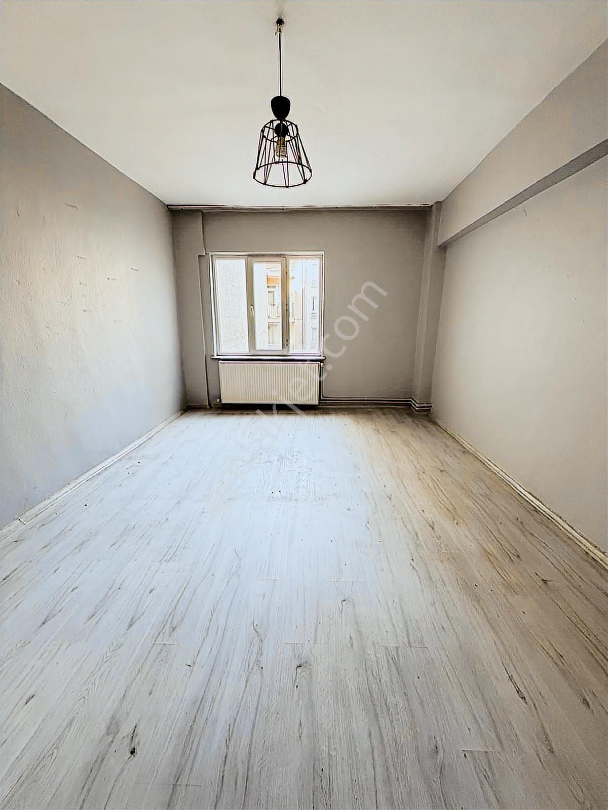 Oscar'dan Yenibağlar'da Seylap Caddesi Yakını Balkonlu 3+1 - Görsel 24