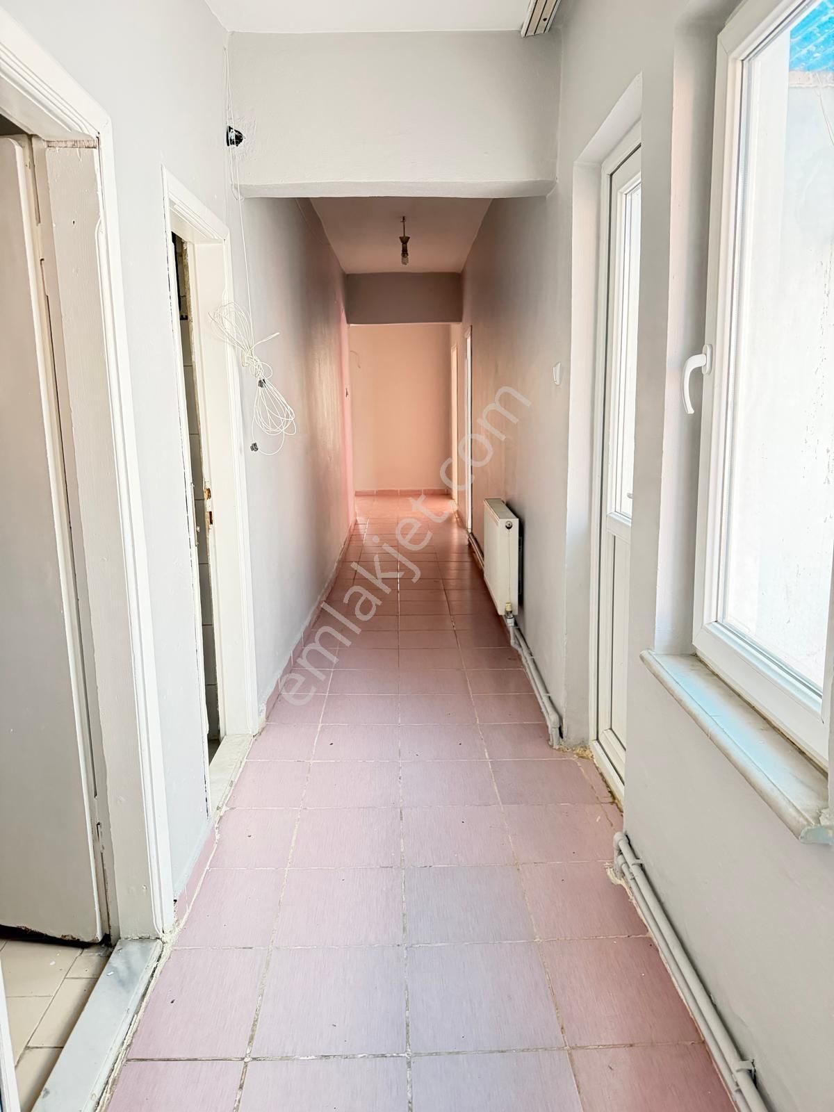 Oscar'dan Yenibağlar'da Seylap Caddesi Yakını Balkonlu 3+1 - Görsel 22