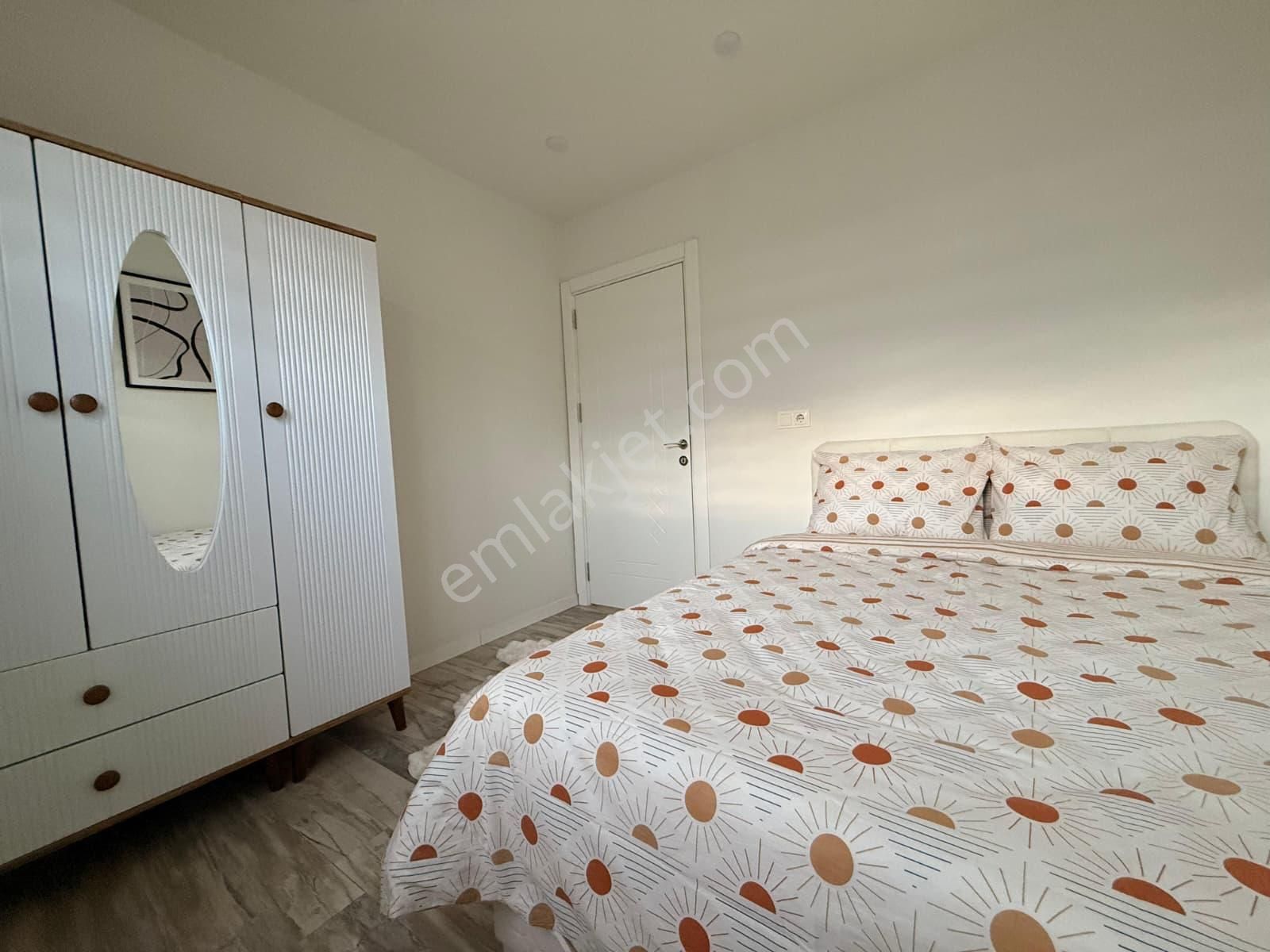 Teraslı Lüx Full Eşyalı Yatırımlık 1+1 Satılık Apart - Görsel 22