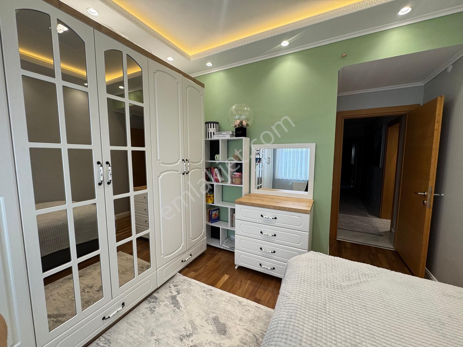 Kiptaş Seyrantepe'de Lüks Yenilenmiş 3+1 Kiralık Daire - Görsel 12