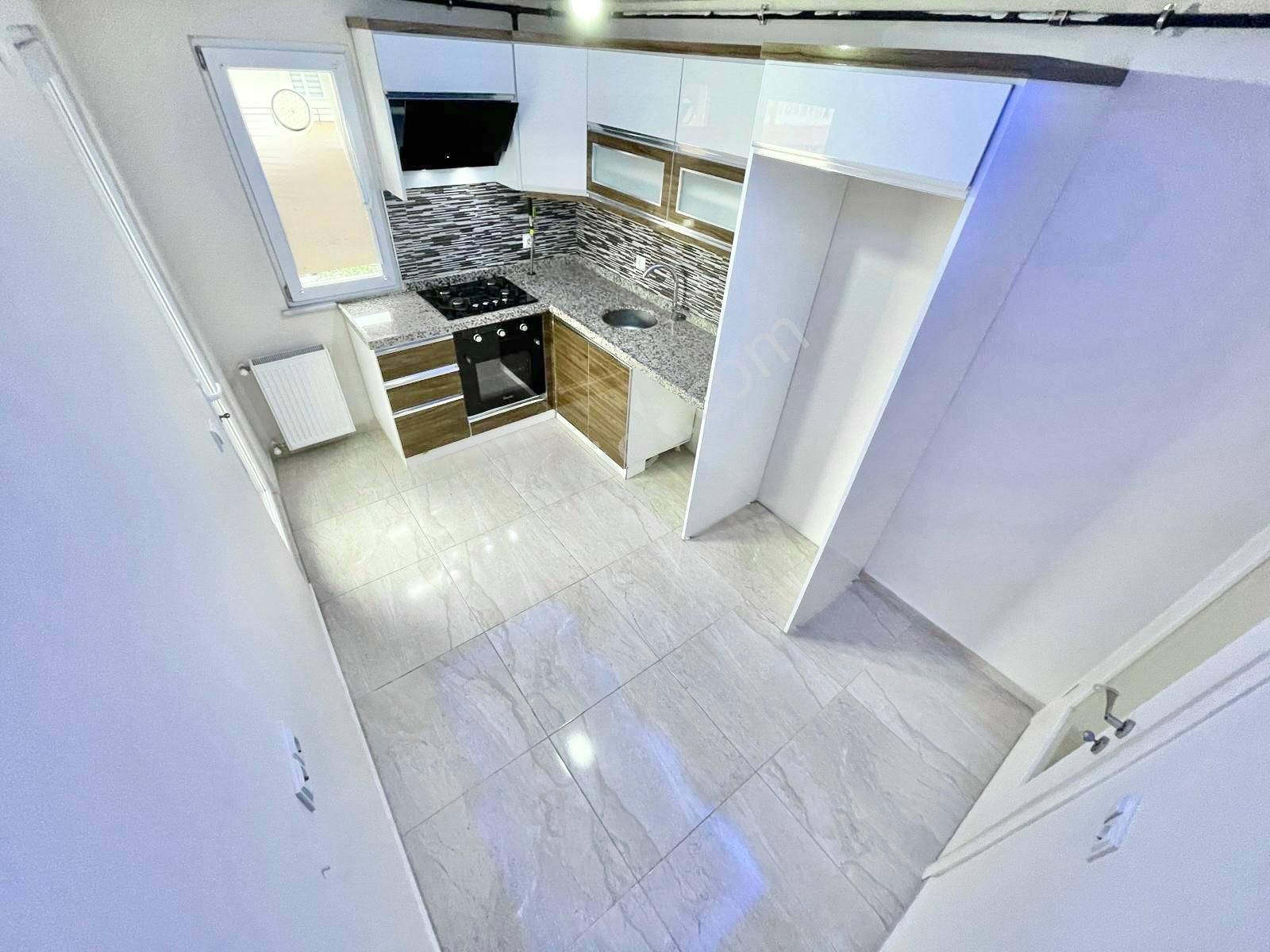 Berkay Demirel'den Altınkumda Ebeveyn Banyolu Ön Cephe 2+1 Daire - Görsel 17