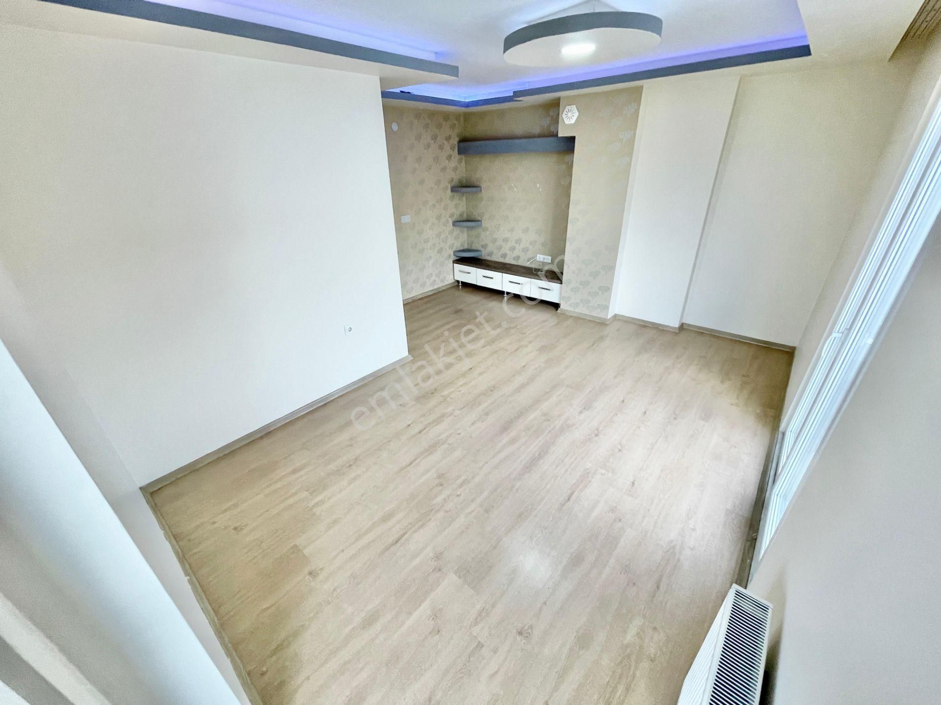 Berkay Demirel'den Altınkumda Ebeveyn Banyolu Ön Cephe 2+1 Daire - Görsel 9