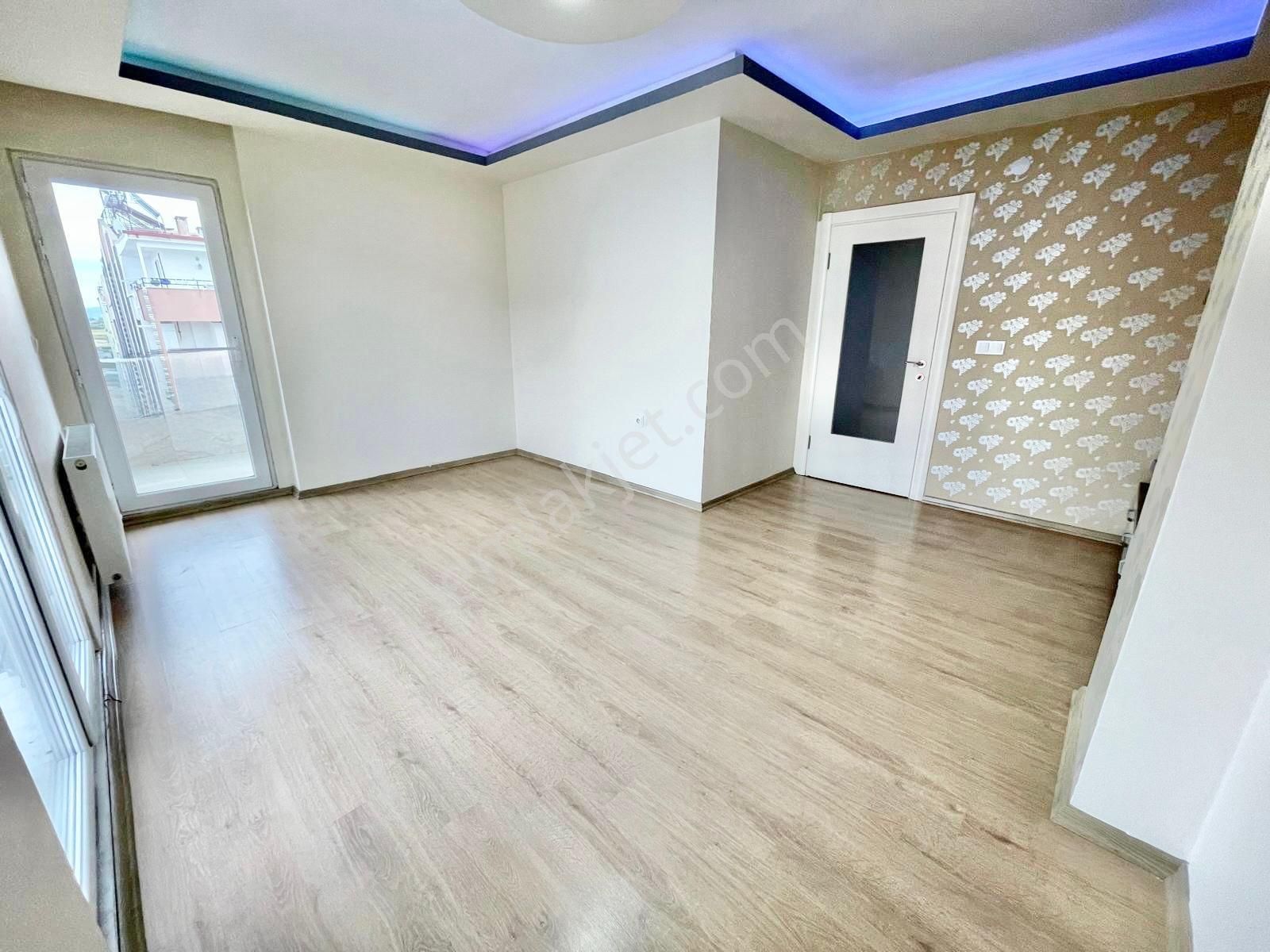 Berkay Demirel'den Altınkumda Ebeveyn Banyolu Ön Cephe 2+1 Daire - Görsel 11