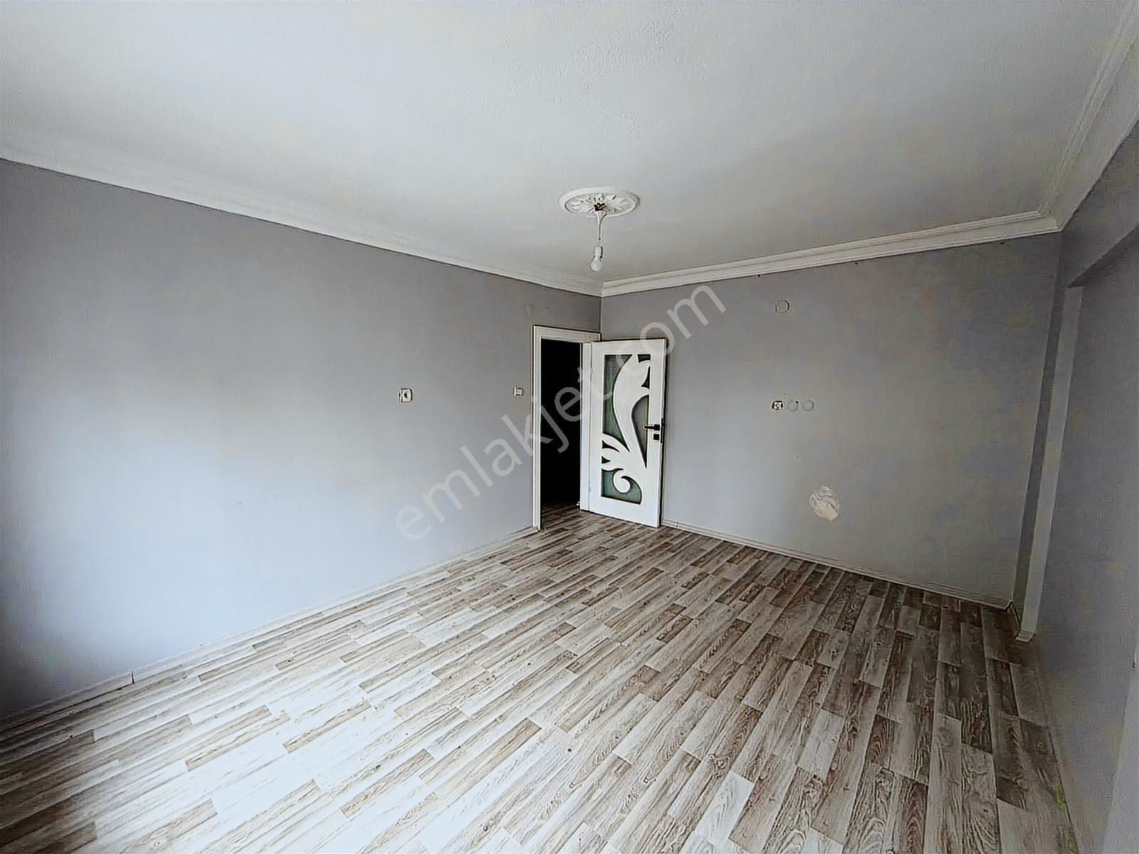 Etimesgut Süvari Mah. Kat Konumunda 2+1 Y.giriş Daire - Görsel 13