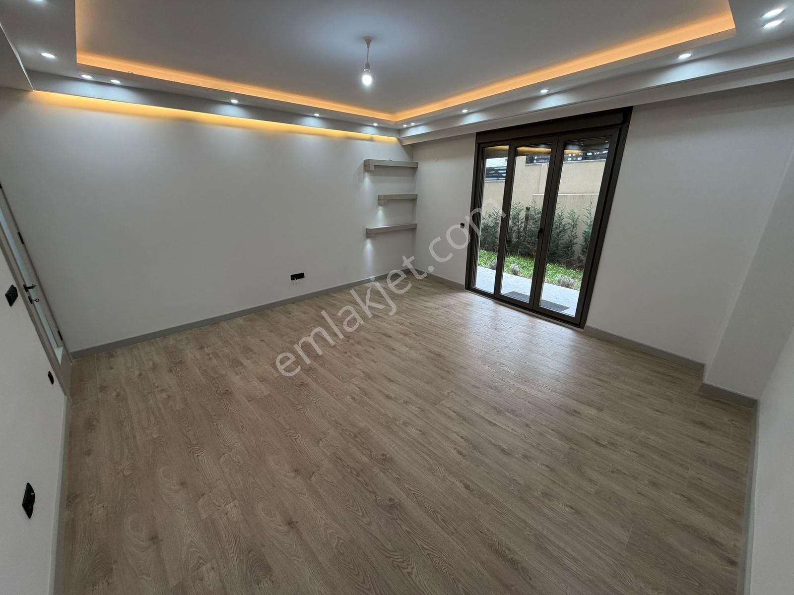 ▃yatırım▃idealtepe Sahilde Villa Tadında Geniş Bahçeli 3+1 - Görsel 18