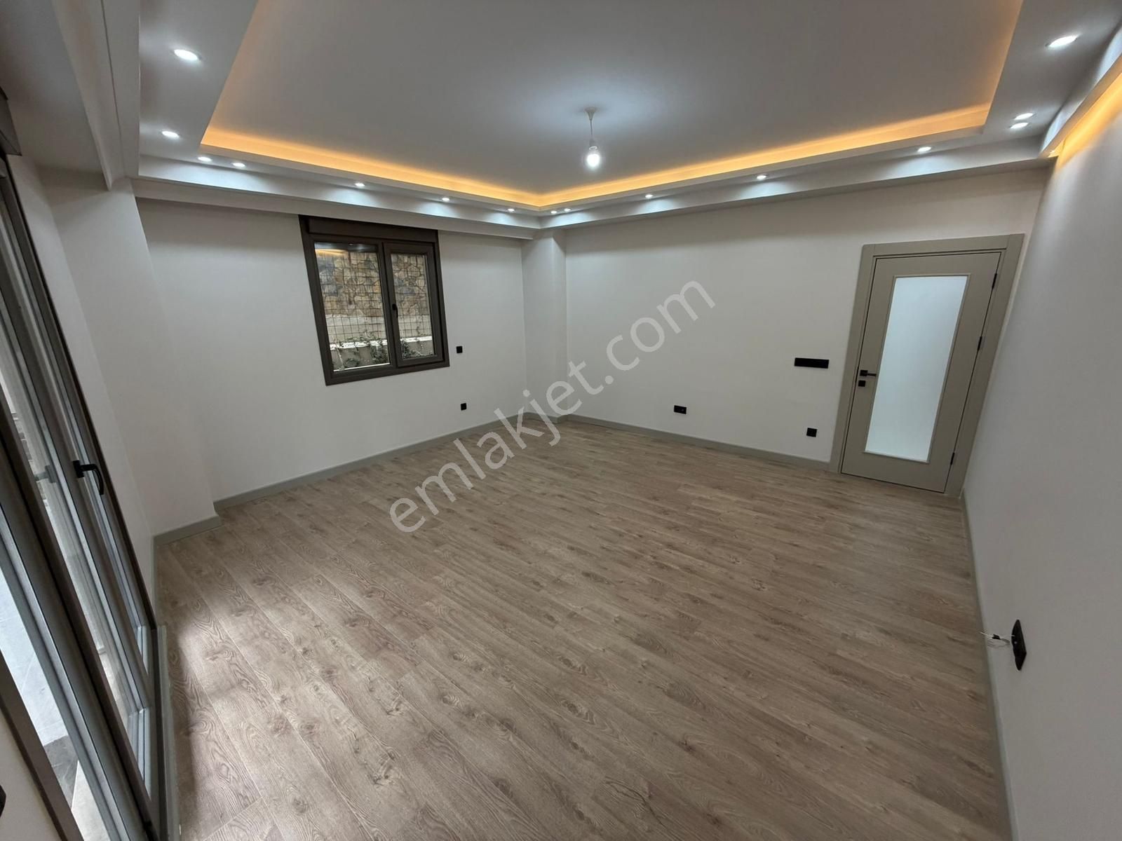 ▃yatırım▃idealtepe Sahilde Villa Tadında Geniş Bahçeli 3+1 - Görsel 2