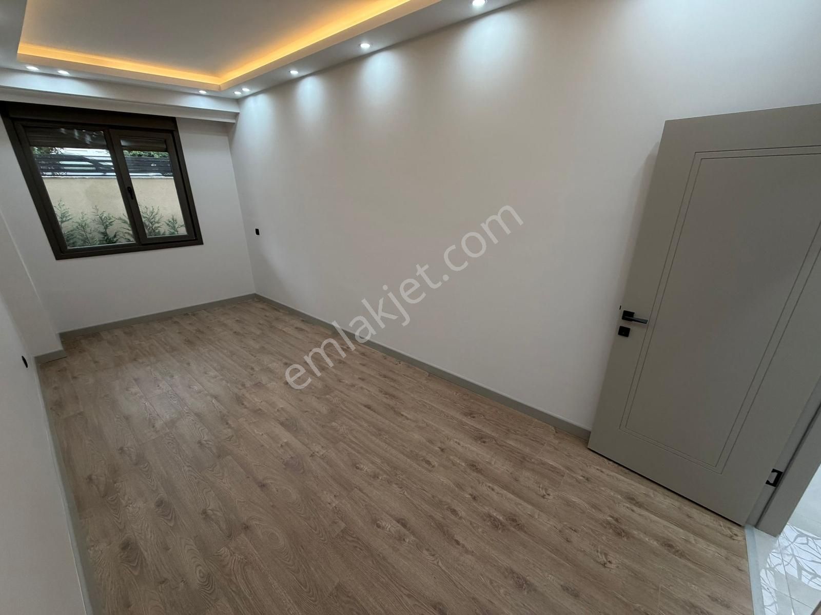 ▃yatırım▃idealtepe Sahilde Villa Tadında Geniş Bahçeli 3+1 - Görsel 16