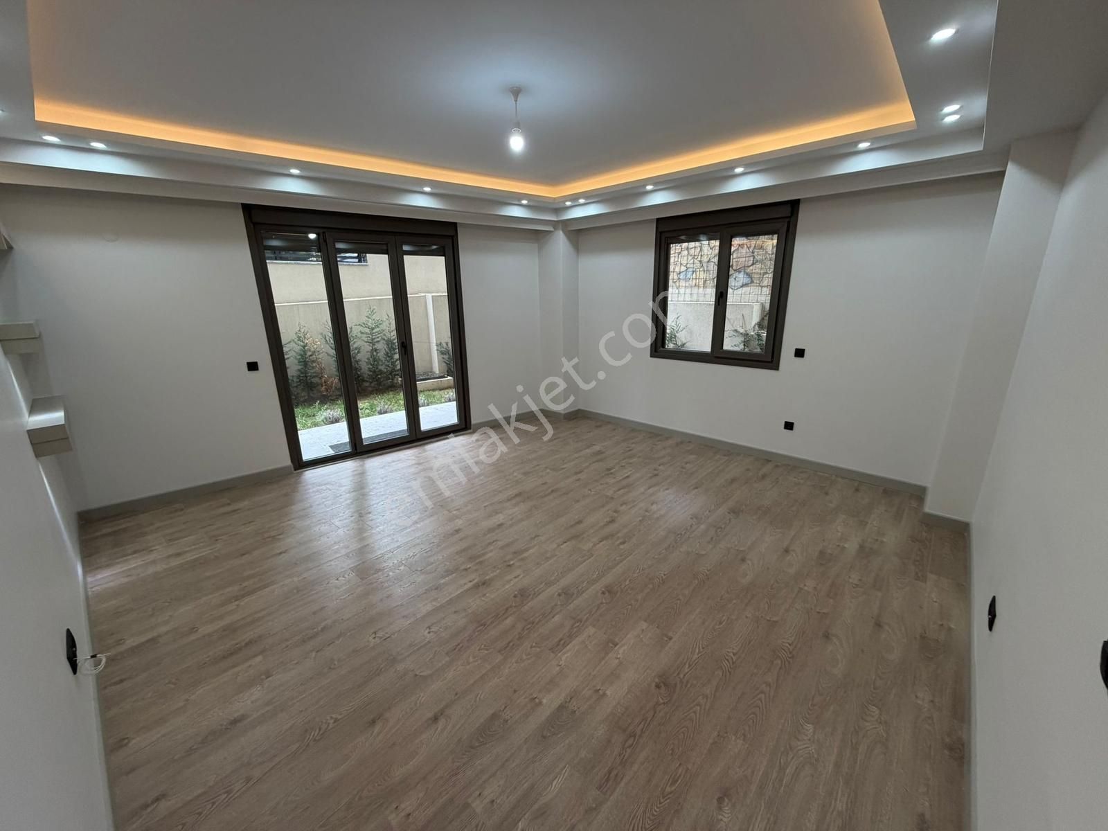 ▃yatırım▃idealtepe Sahilde Villa Tadında Geniş Bahçeli 3+1 - Görsel 8