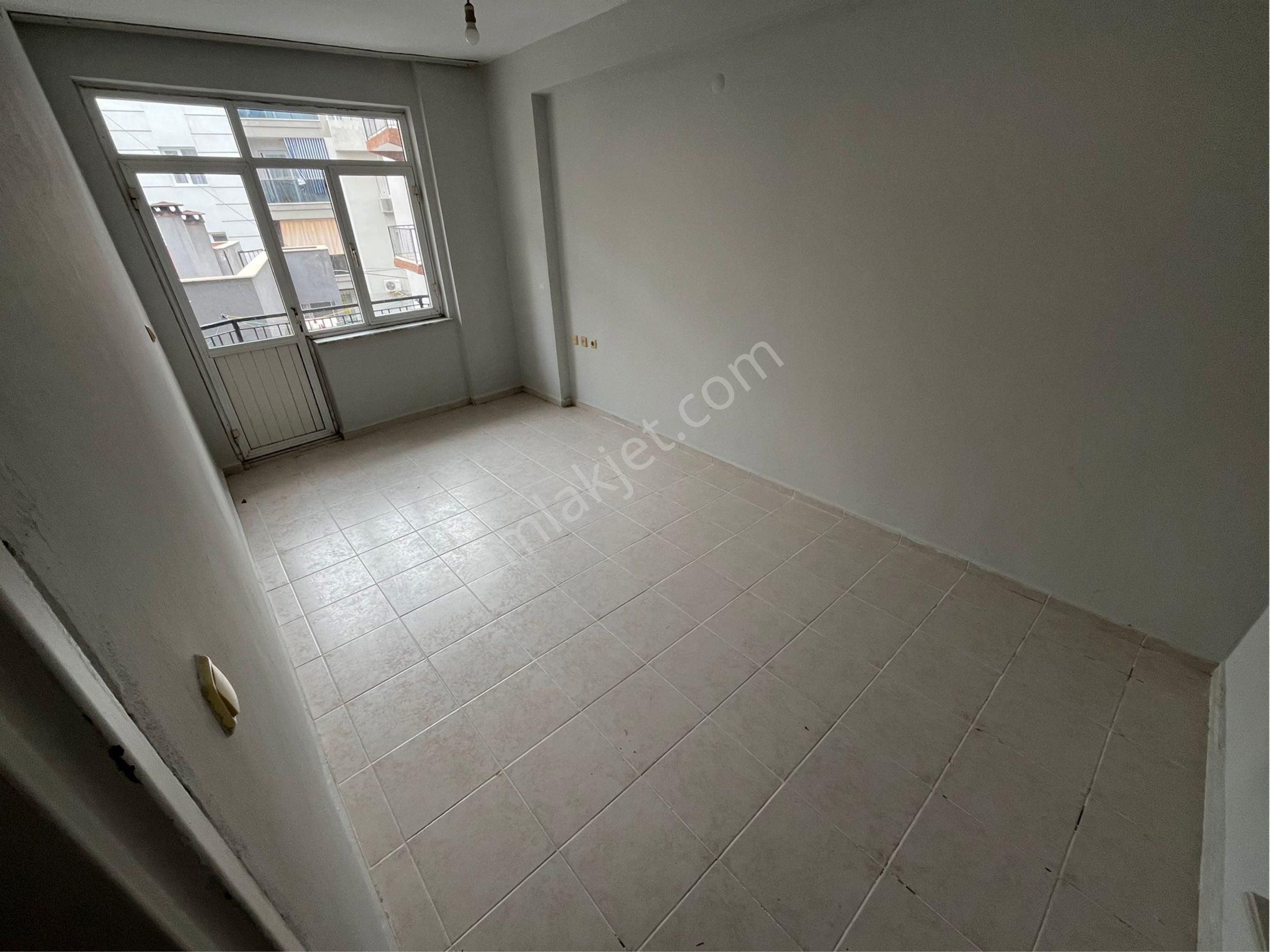 Kuşadası İkiçeşmelikte Kapalı Mutfak Satılık Daire - Görsel 7