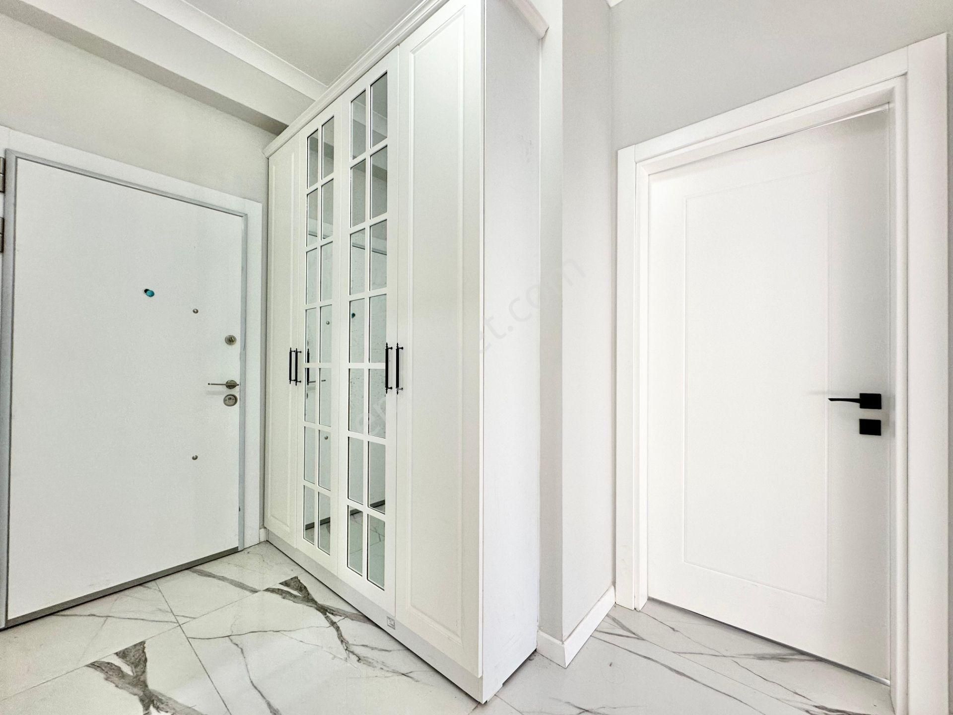 ꧁yetkili Ay Emlaktan꧂akçay'da Ebeveyn Banyolu Şık Tasarımlı Çift Asansörlü Satılık 2+1 Lüks Daire - Görsel 24