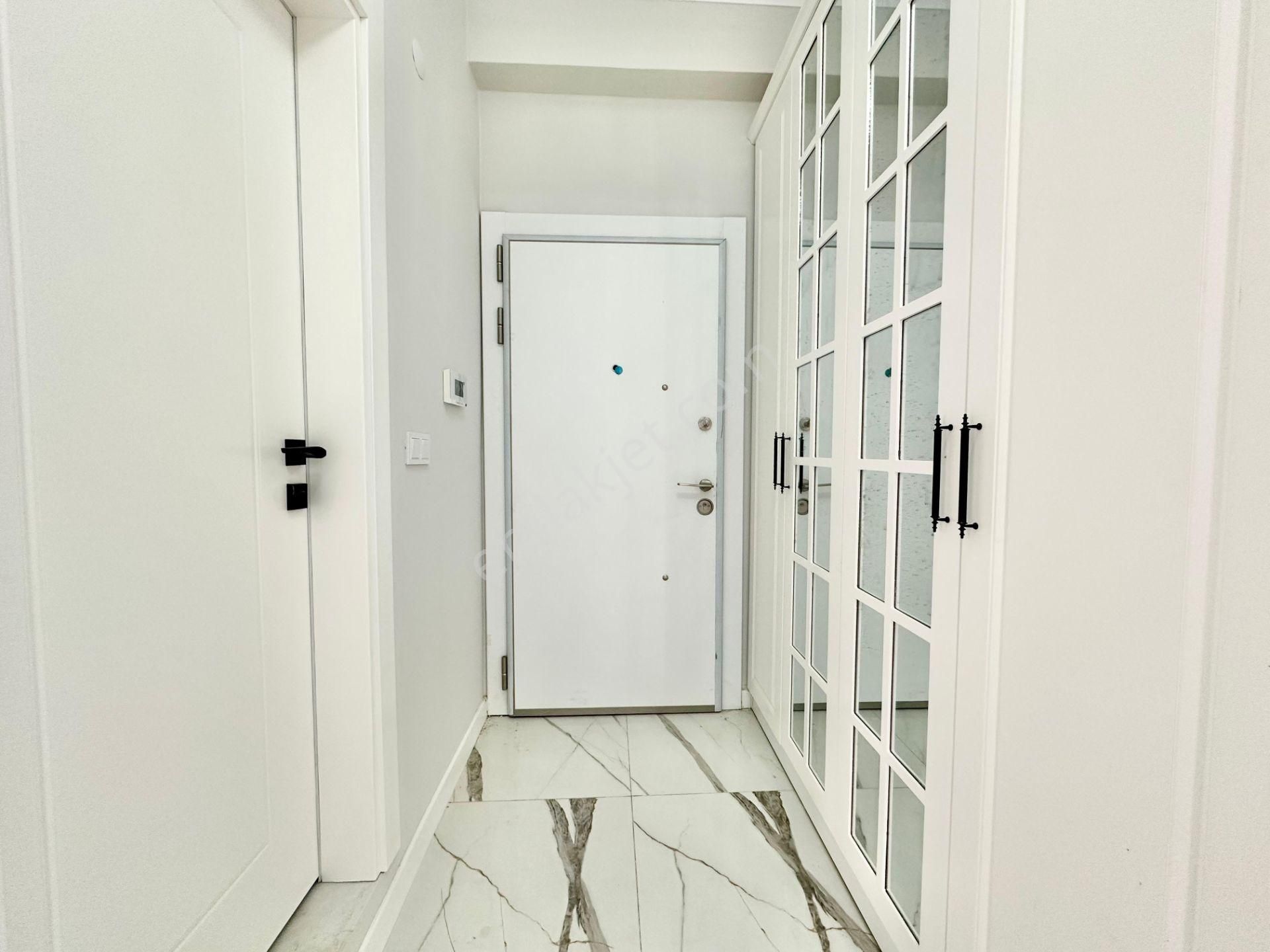 ꧁yetkili Ay Emlaktan꧂akçay'da Ebeveyn Banyolu Şık Tasarımlı Çift Asansörlü Satılık 2+1 Lüks Daire - Görsel 20