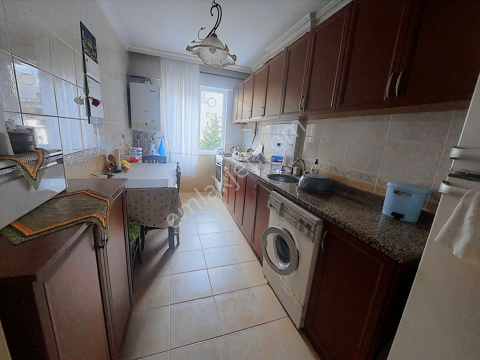 Şeref Emlak Satılık 3+1 Daire Balkonlu 5,590,000 Tl - Görsel 6