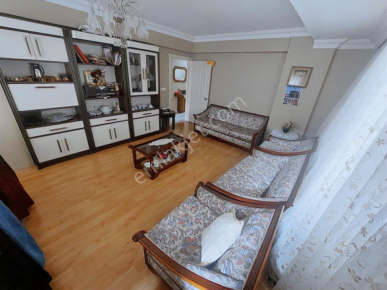 Şeref Emlak Satılık 3+1 Daire Balkonlu 5,590,000 Tl - Görsel 9