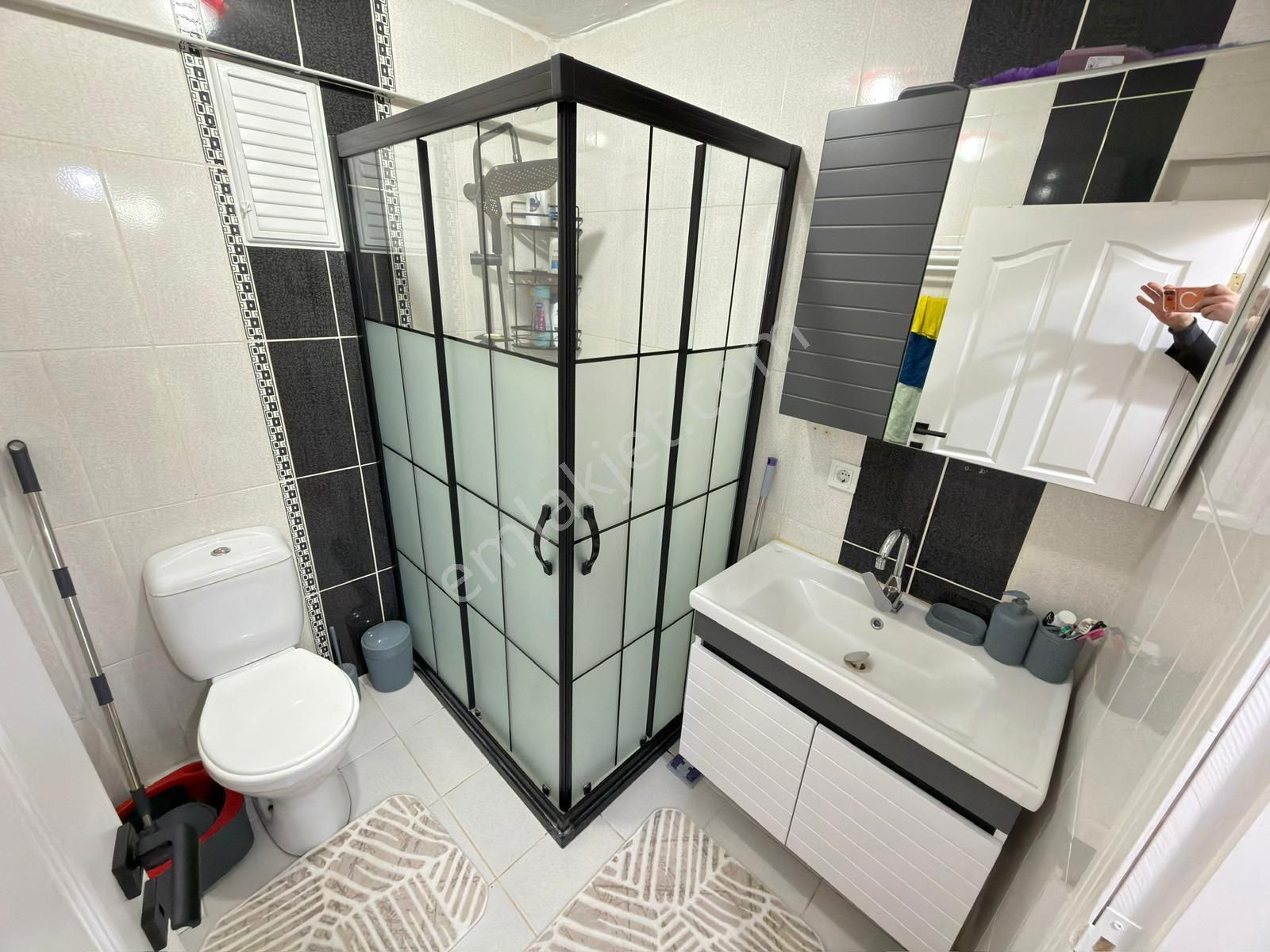 Kariyer'den Çambaşı Cad. Paraleli Asansörlü Lüx Yapılı Giriş 3+1 - Görsel 12