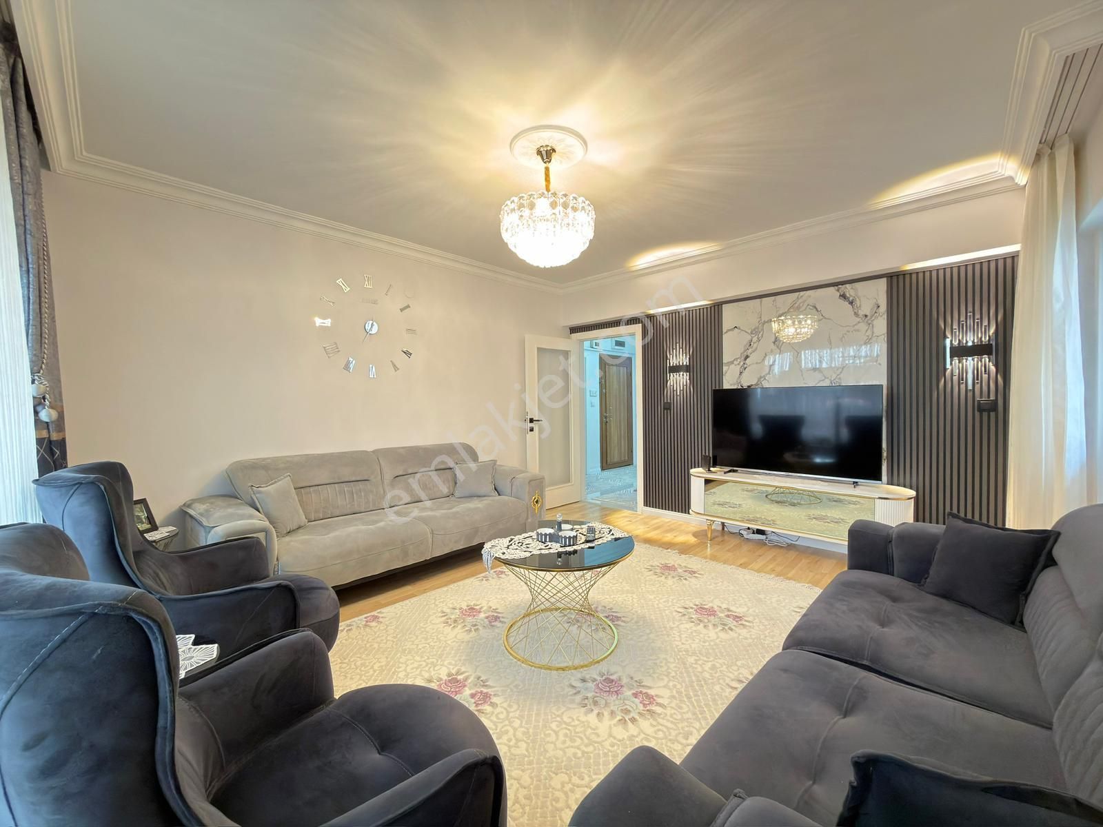 Kariyer'den Çambaşı Cad. Paraleli Asansörlü Lüx Yapılı Giriş 3+1 - Görsel 2