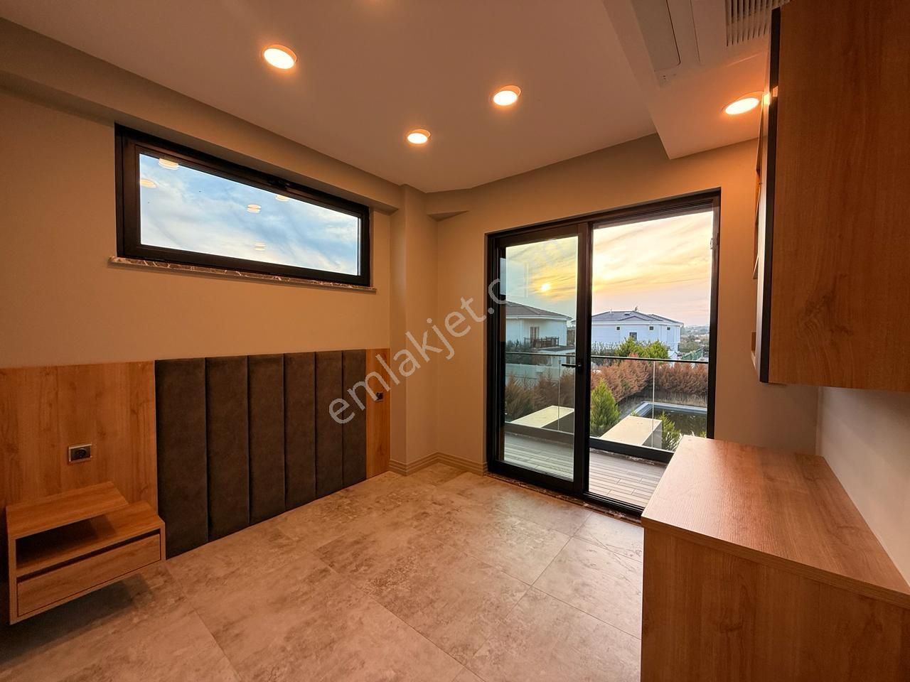 ✨akçay Ay Emlaktan✨hamidiye'de Hayallerinizi Süsleyecek Yüzme Havuzlu Satılık 5+1 Müstakil Villa - Görsel 3