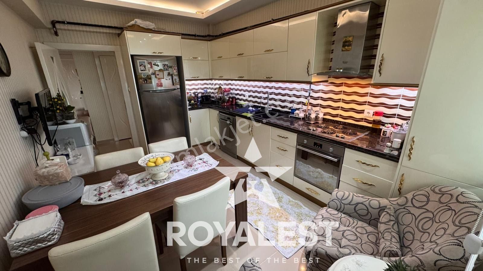 Royalest'ten Ara Kat Konumu Mükemmel Çift Balkonlu Fırsat Geniş - Görsel 2