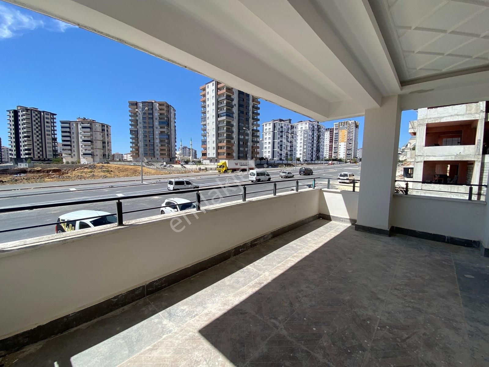 Ayalp Gayrimenkul'den Merkezi Konumda Satılık Lüks 2,5+1 Daire - Görsel 17