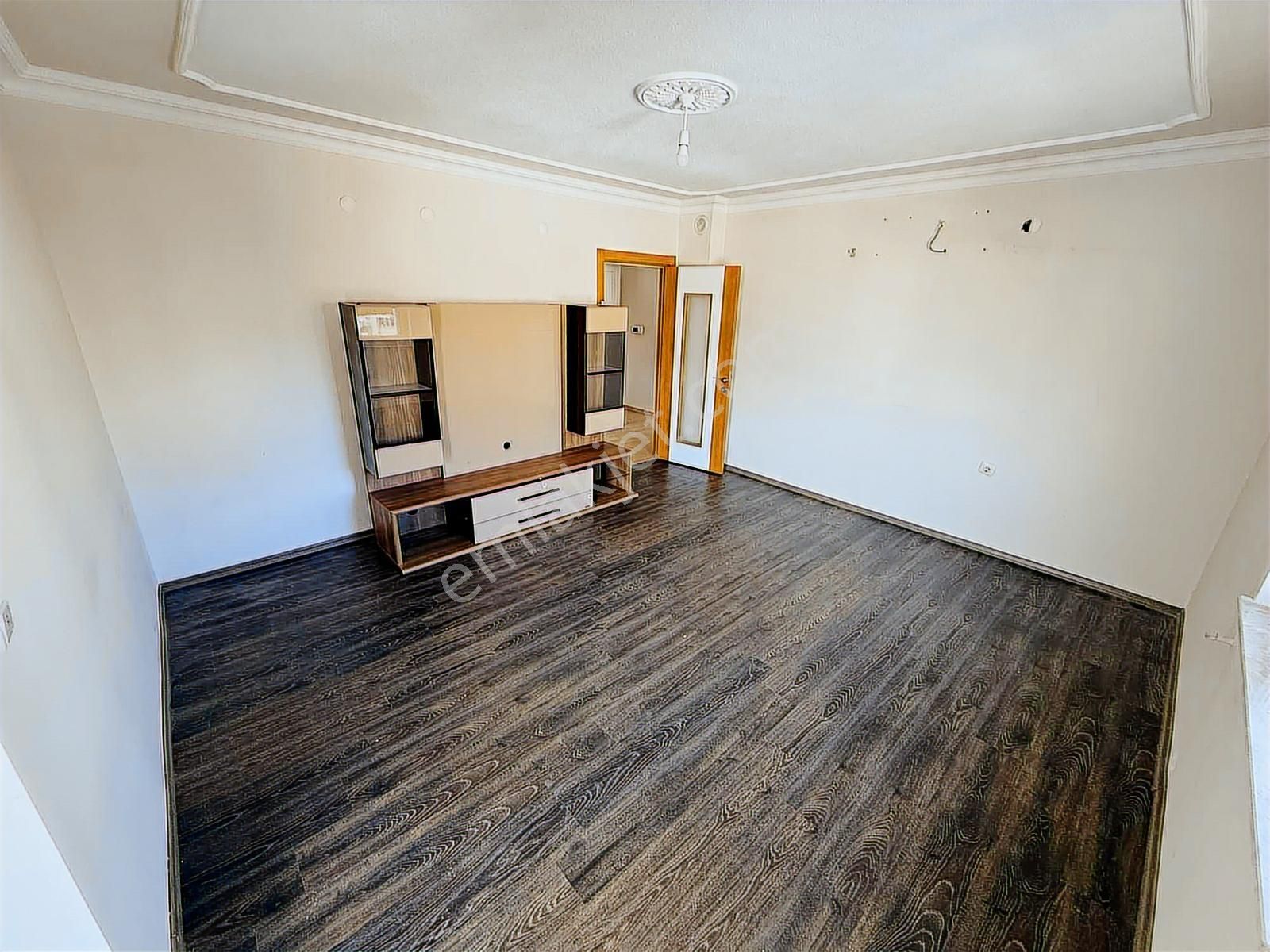 Ünsal Mahallesin De Kiralık 3+1 Kat:4 Asansörlü Dailre