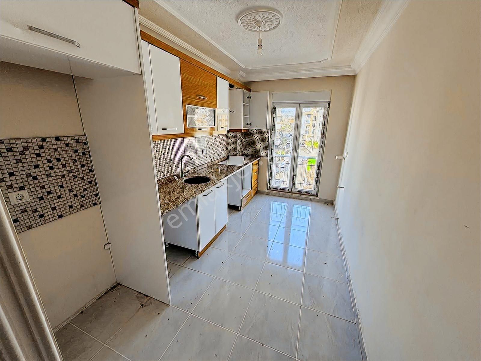 Ünsal Mahallesin De Kiralık 3+1 Kat:4 Asansörlü Dailre - Görsel 13