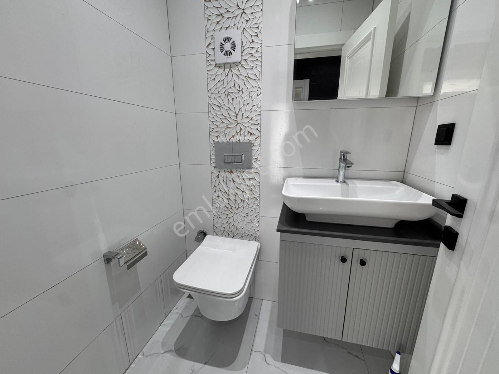 Muhteşem Lüks Deniz Manzaralı Önü Kapanmaz Villa - Görsel 16