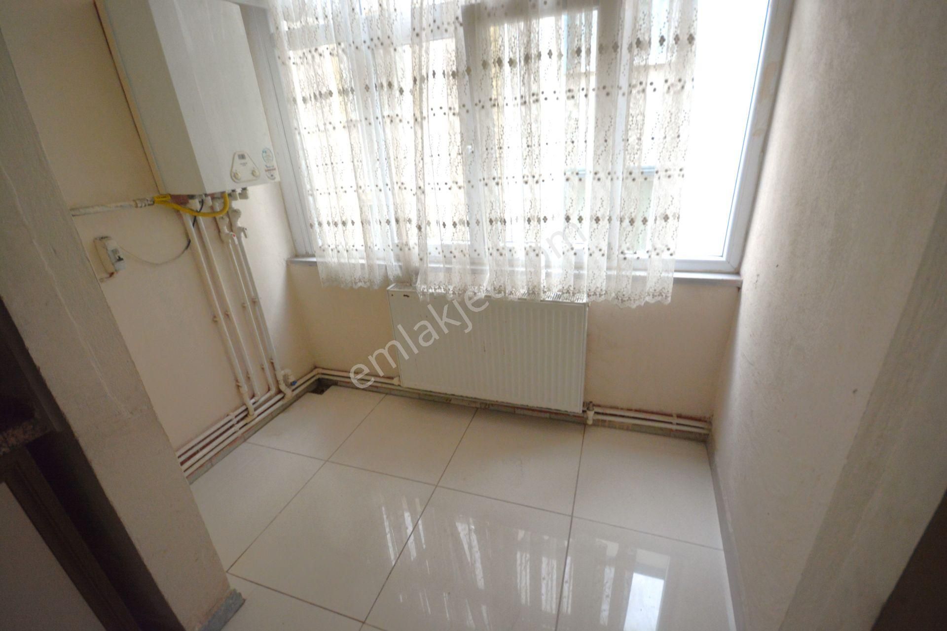 Kiralık Arakat 3+1 Asansör Yok 110 M2 Güney Cephe Daima Güneş Alıyor - Görsel 14