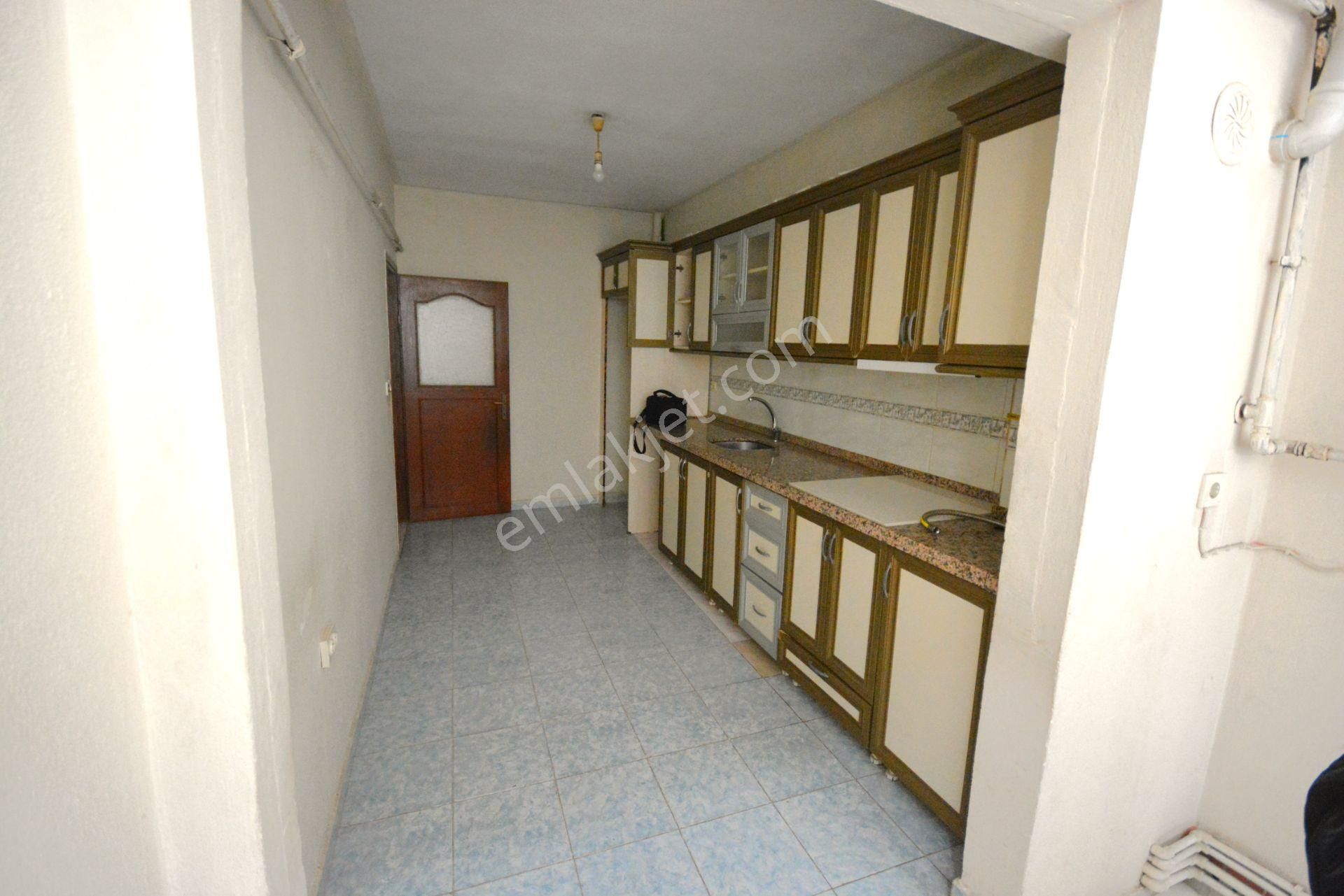 Kiralık Arakat 3+1 Asansör Yok 110 M2 Güney Cephe Daima Güneş Alıyor - Görsel 9