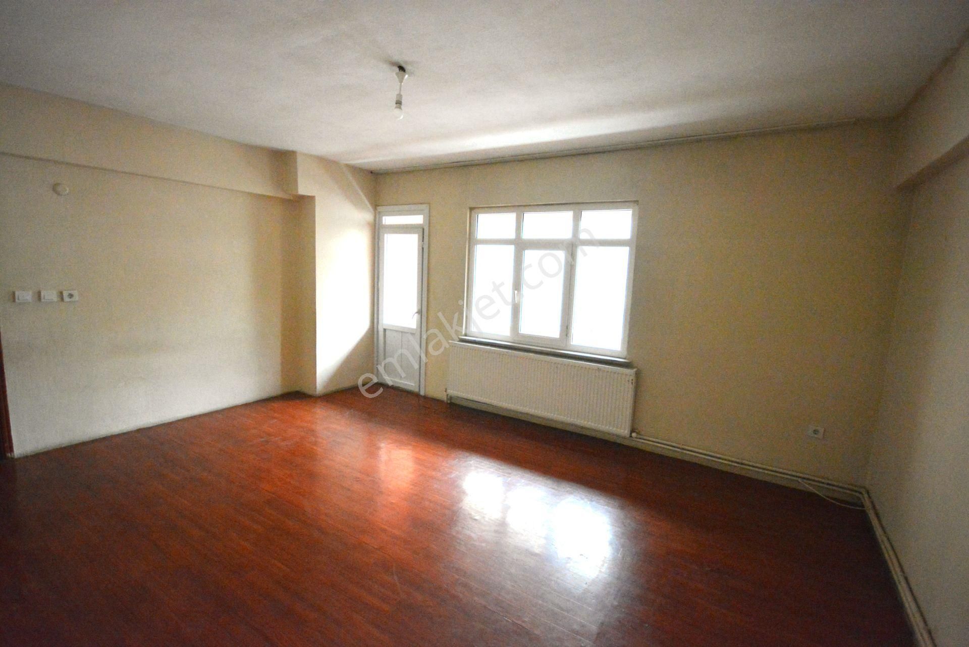 Kiralık Arakat 3+1 Asansör Yok 110 M2 Güney Cephe Daima Güneş Alıyor - Görsel 4